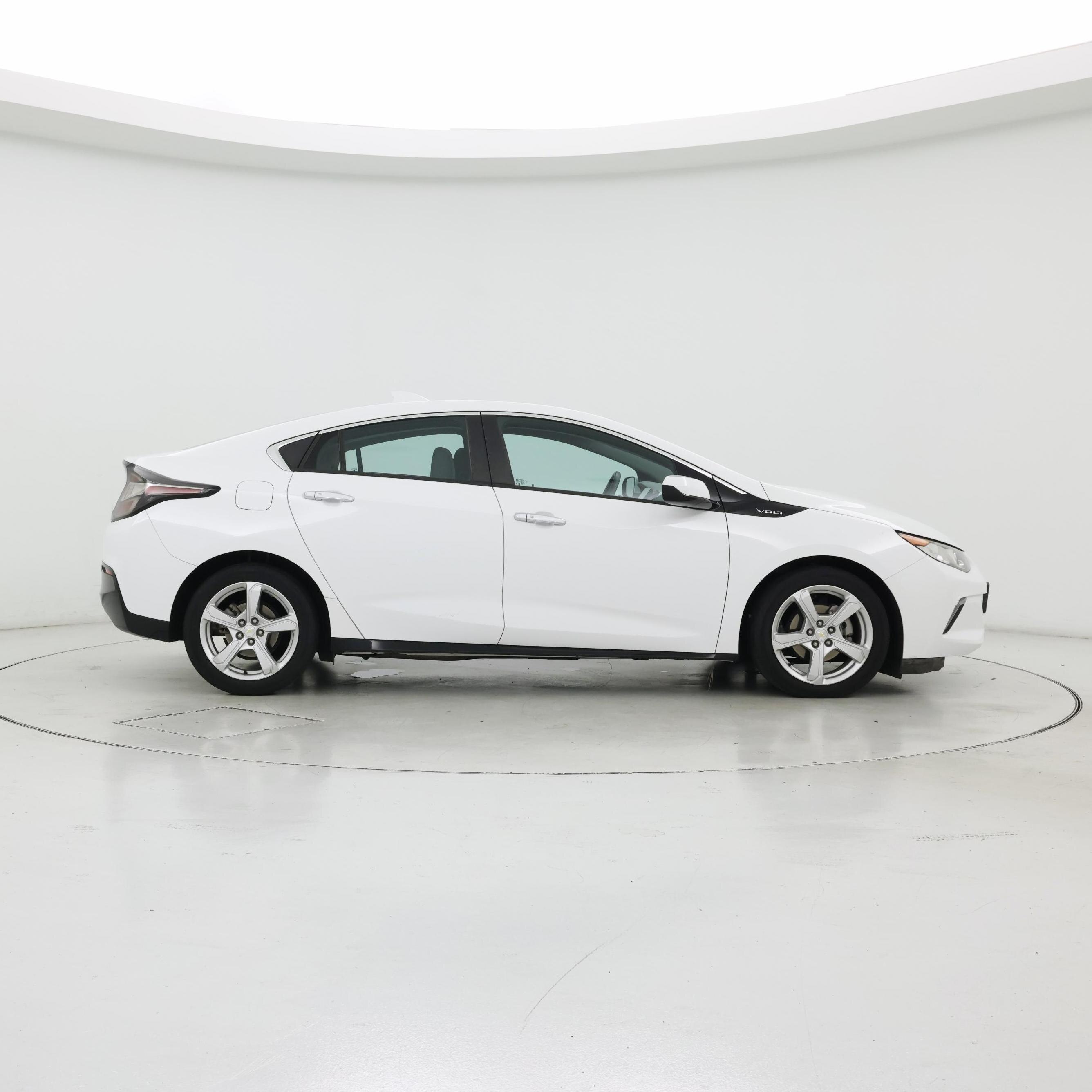 Thumbnail: 2017 Chevrolet Volt - 7