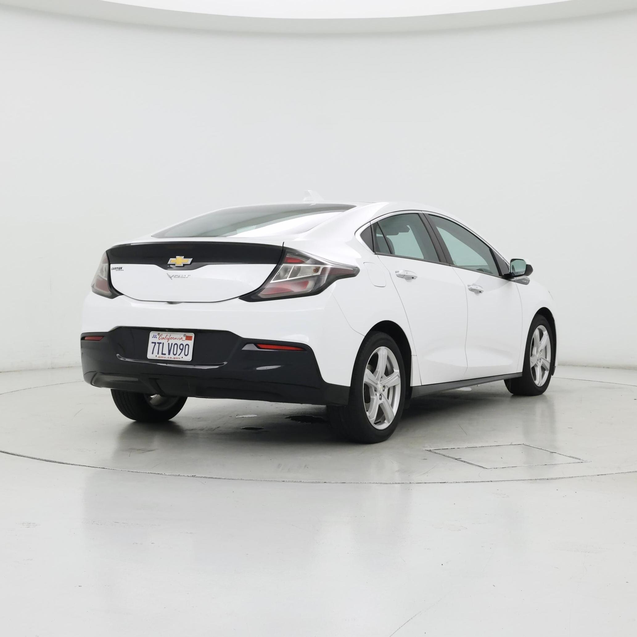 Thumbnail: 2017 Chevrolet Volt - 8