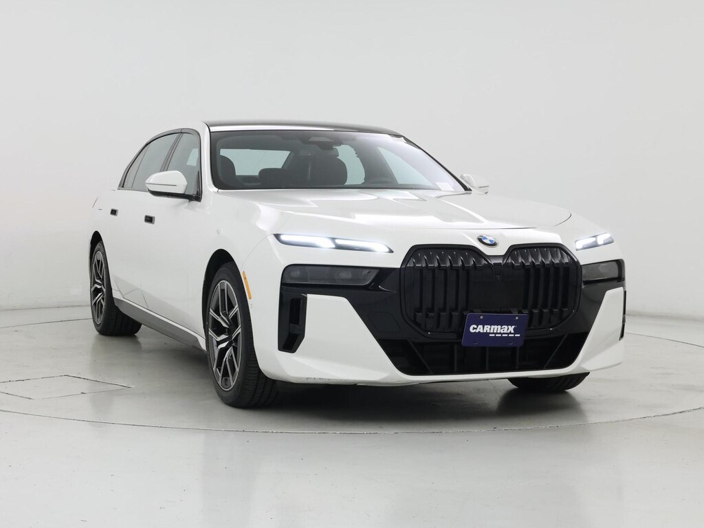 BMW 7 Series 740i RWD