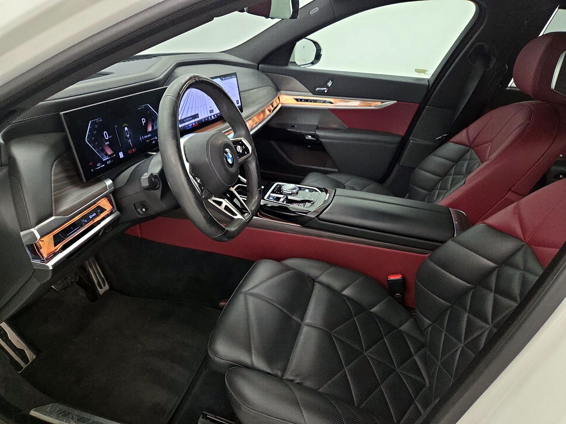 Thumbnail: 2023 BMW 7 Series - 11