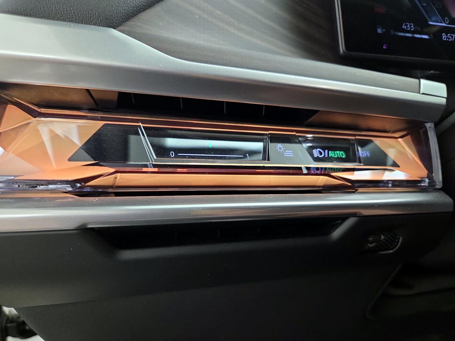 Thumbnail: 2023 BMW 7 Series - 13