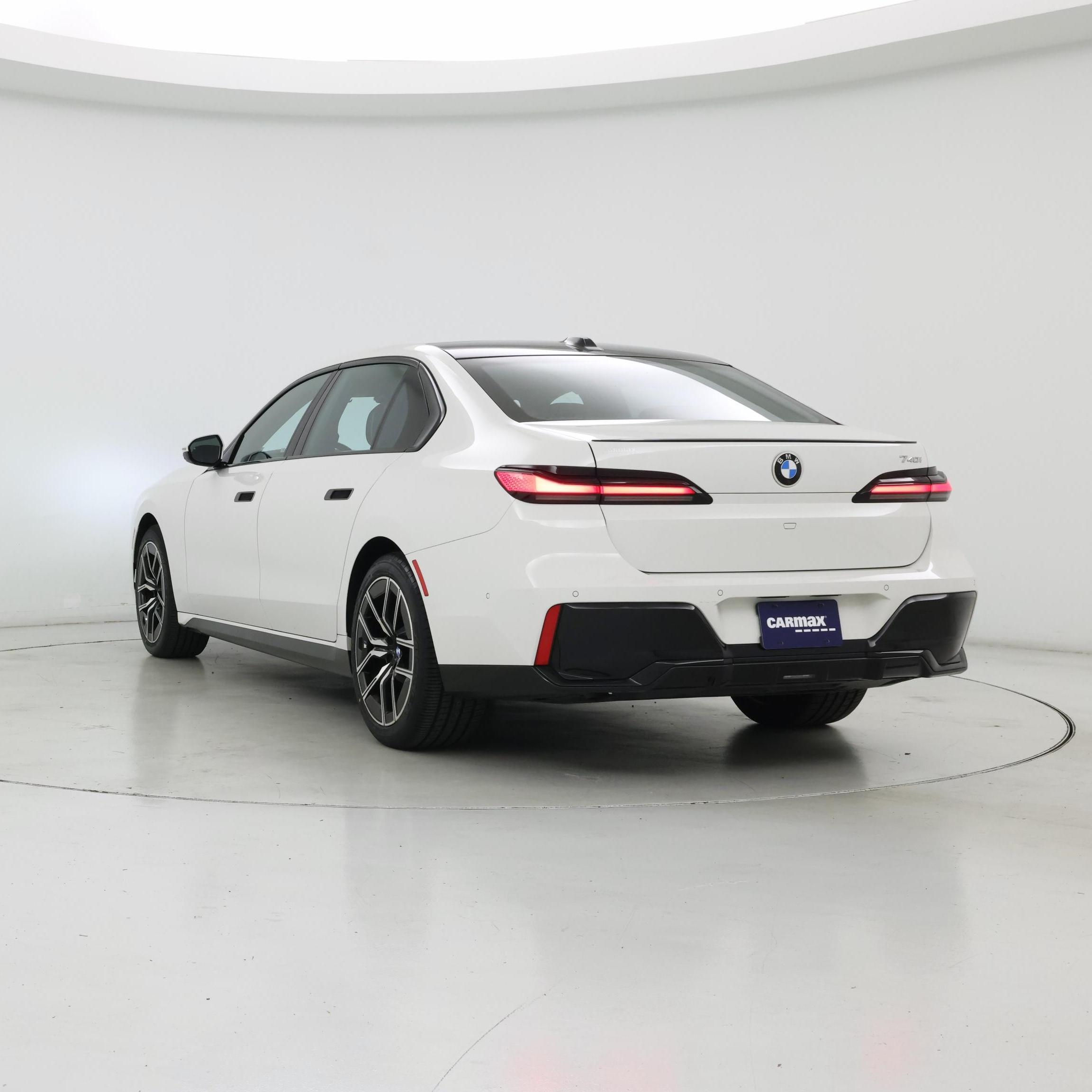 Thumbnail: 2023 BMW 7 Series - 2