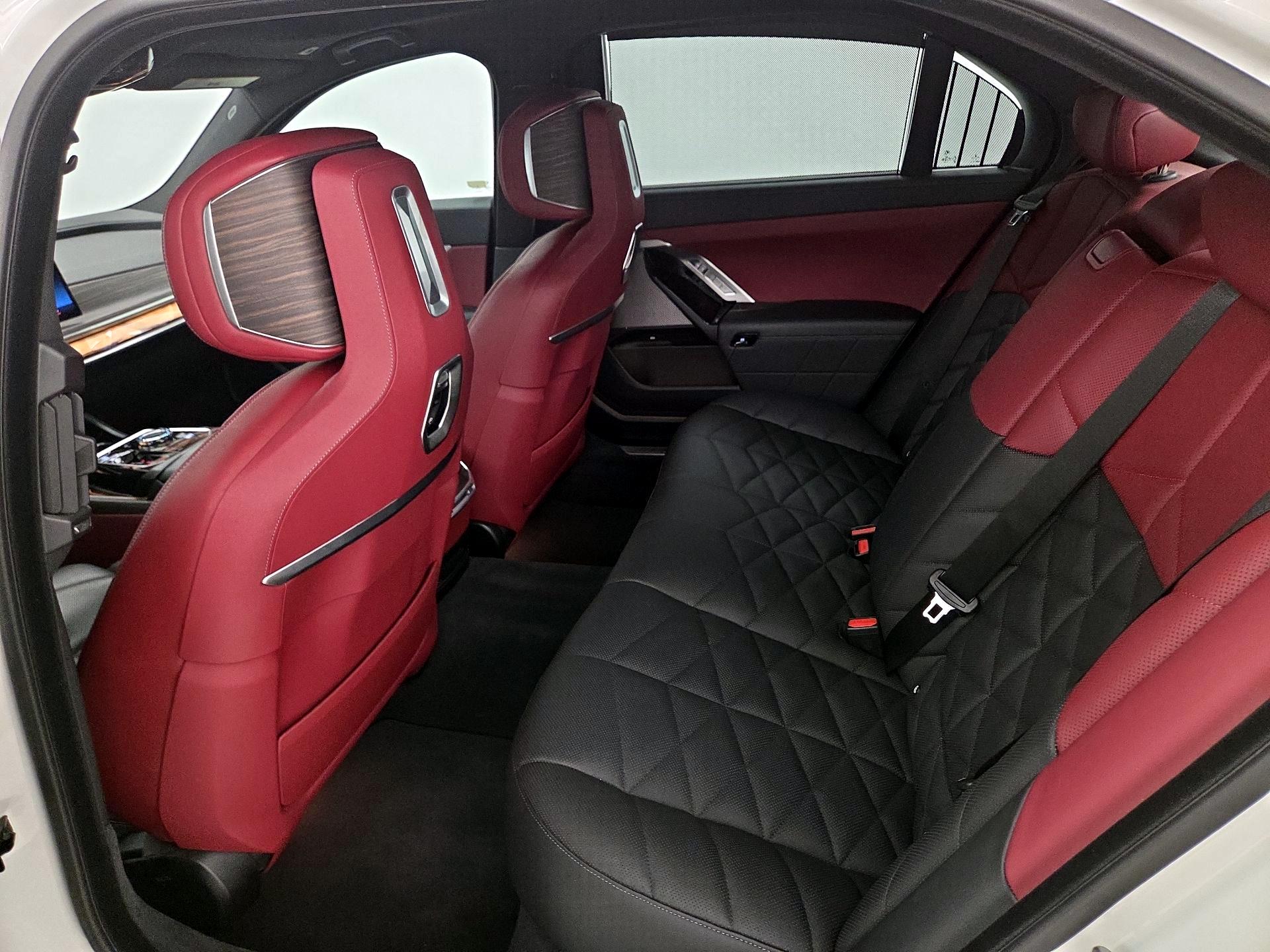 Thumbnail: 2023 BMW 7 Series - 19