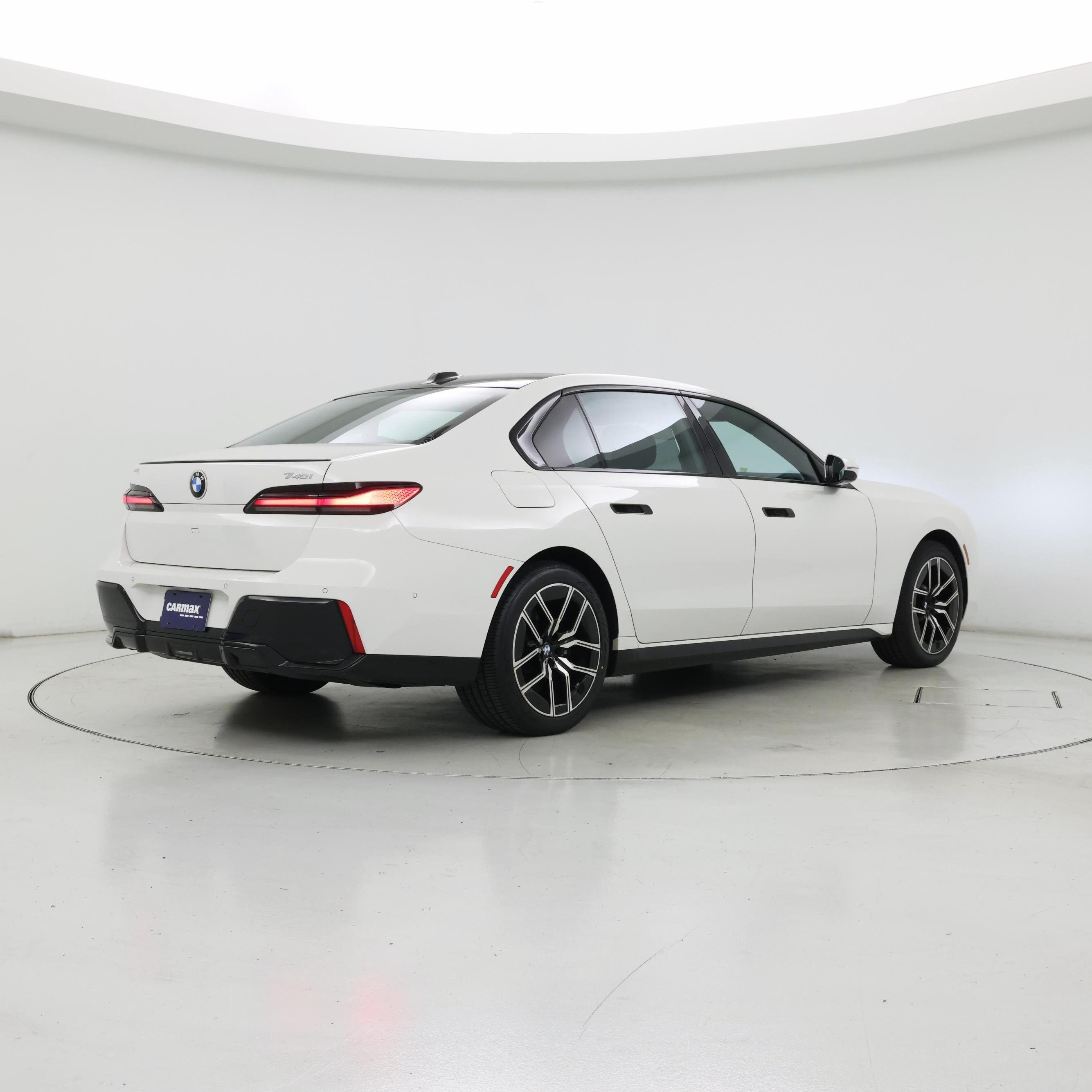 Thumbnail: 2023 BMW 7 Series - 8