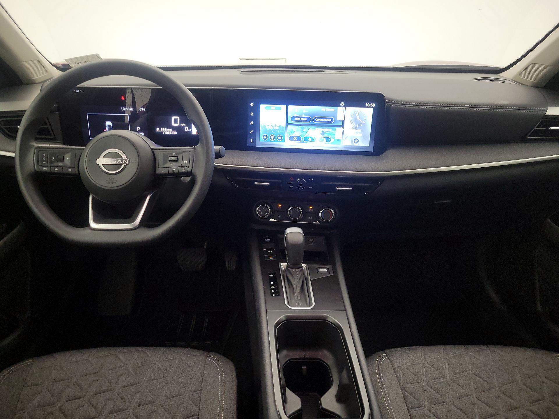 Thumbnail: 2025 Nissan Kicks - 9
