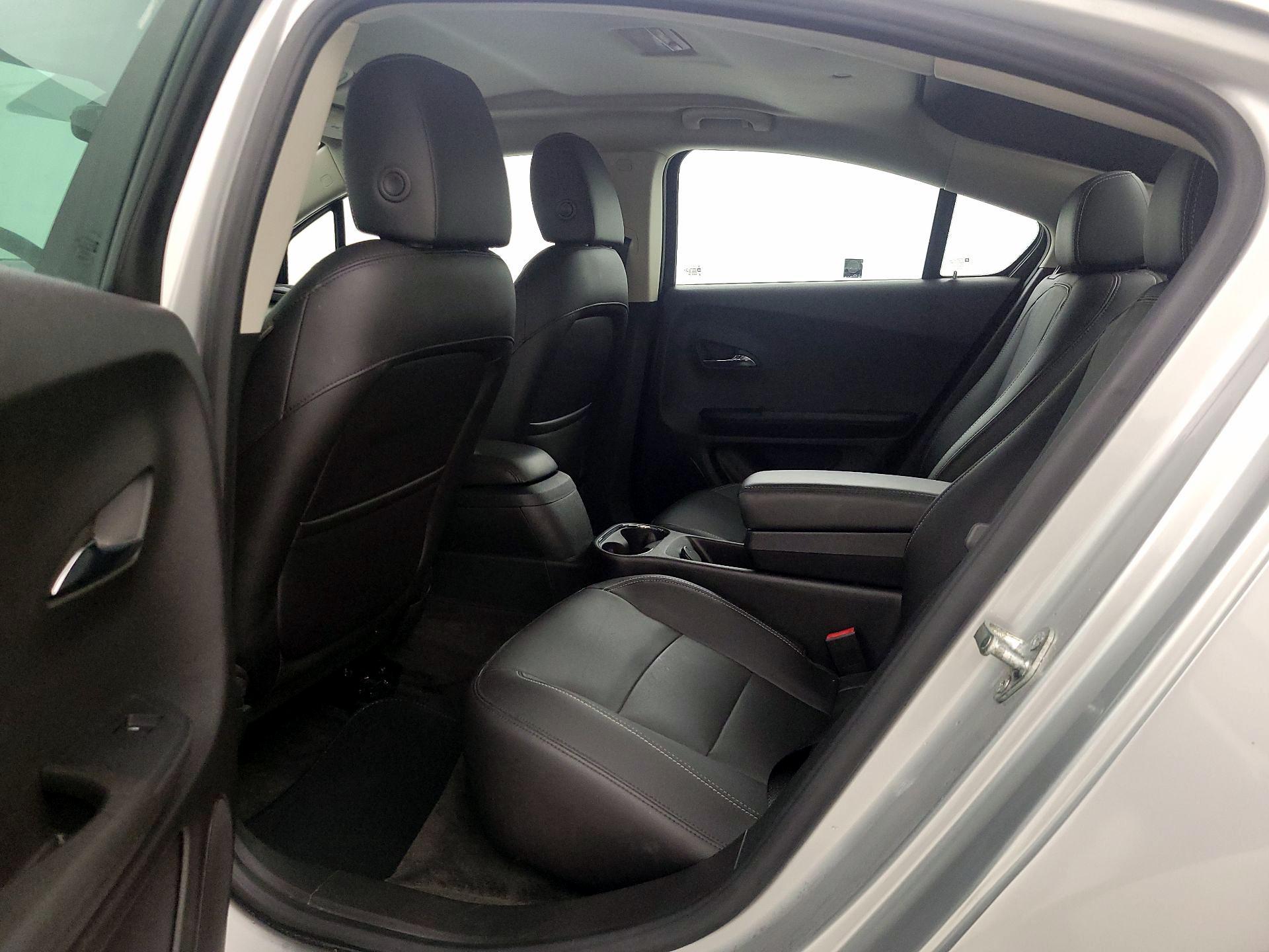 Thumbnail: 2015 Chevrolet Volt - 19