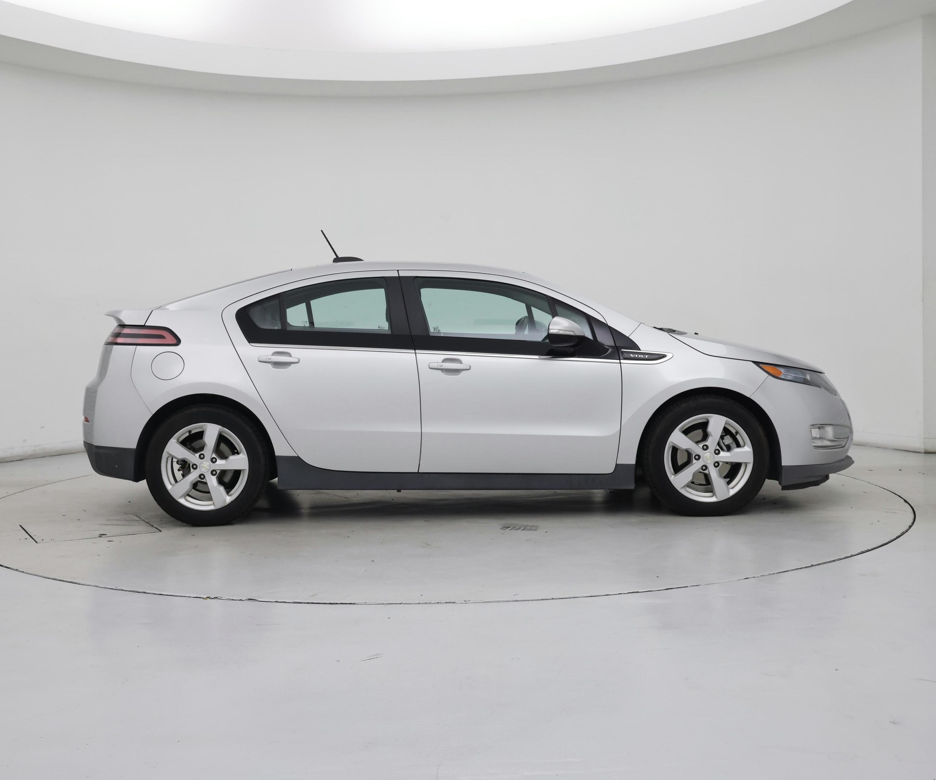 Thumbnail: 2015 Chevrolet Volt - 7