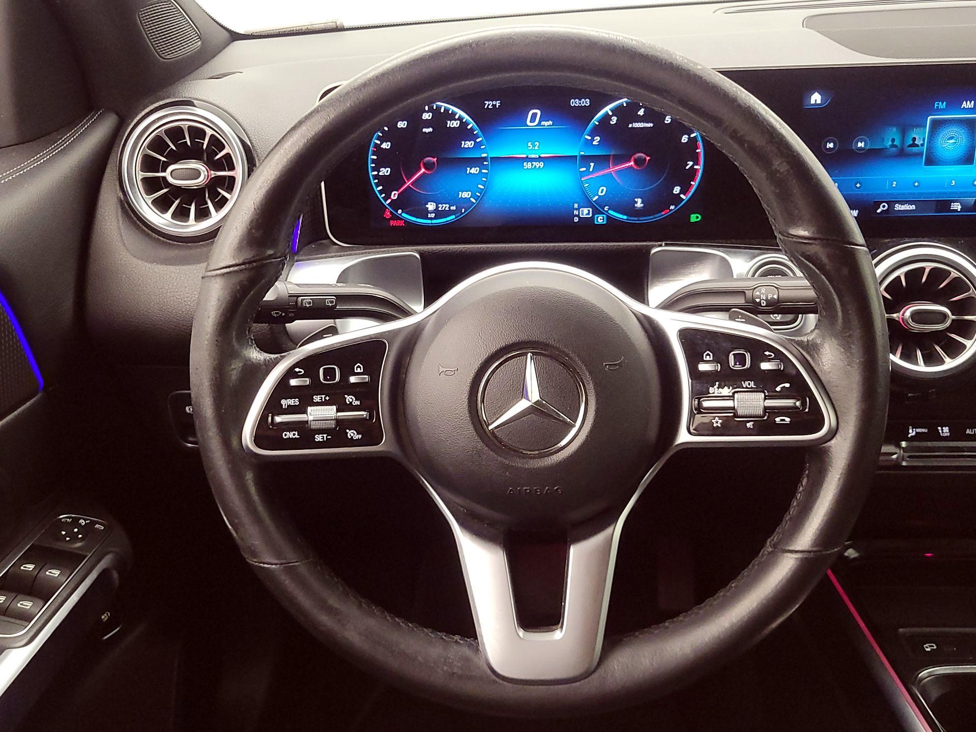 Thumbnail: 2021 Mercedes-Benz GLB - 10