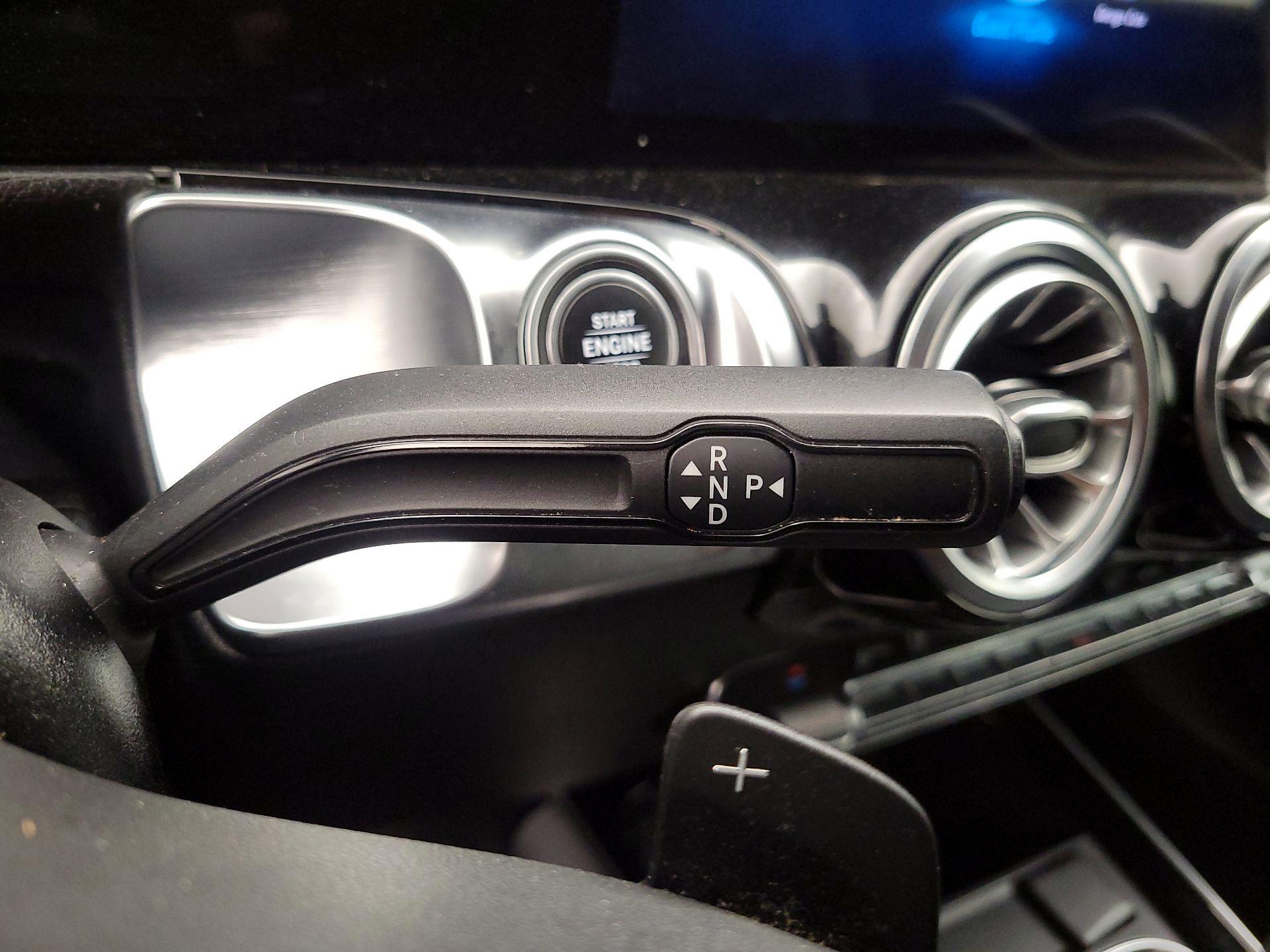 Thumbnail: 2021 Mercedes-Benz GLB - 17