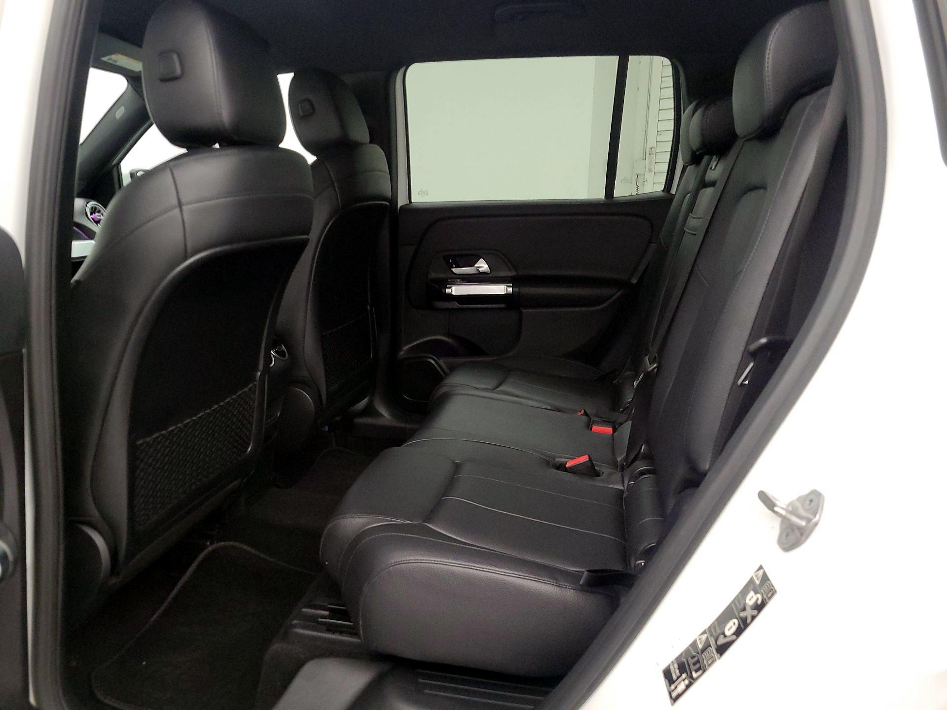 Thumbnail: 2021 Mercedes-Benz GLB - 19