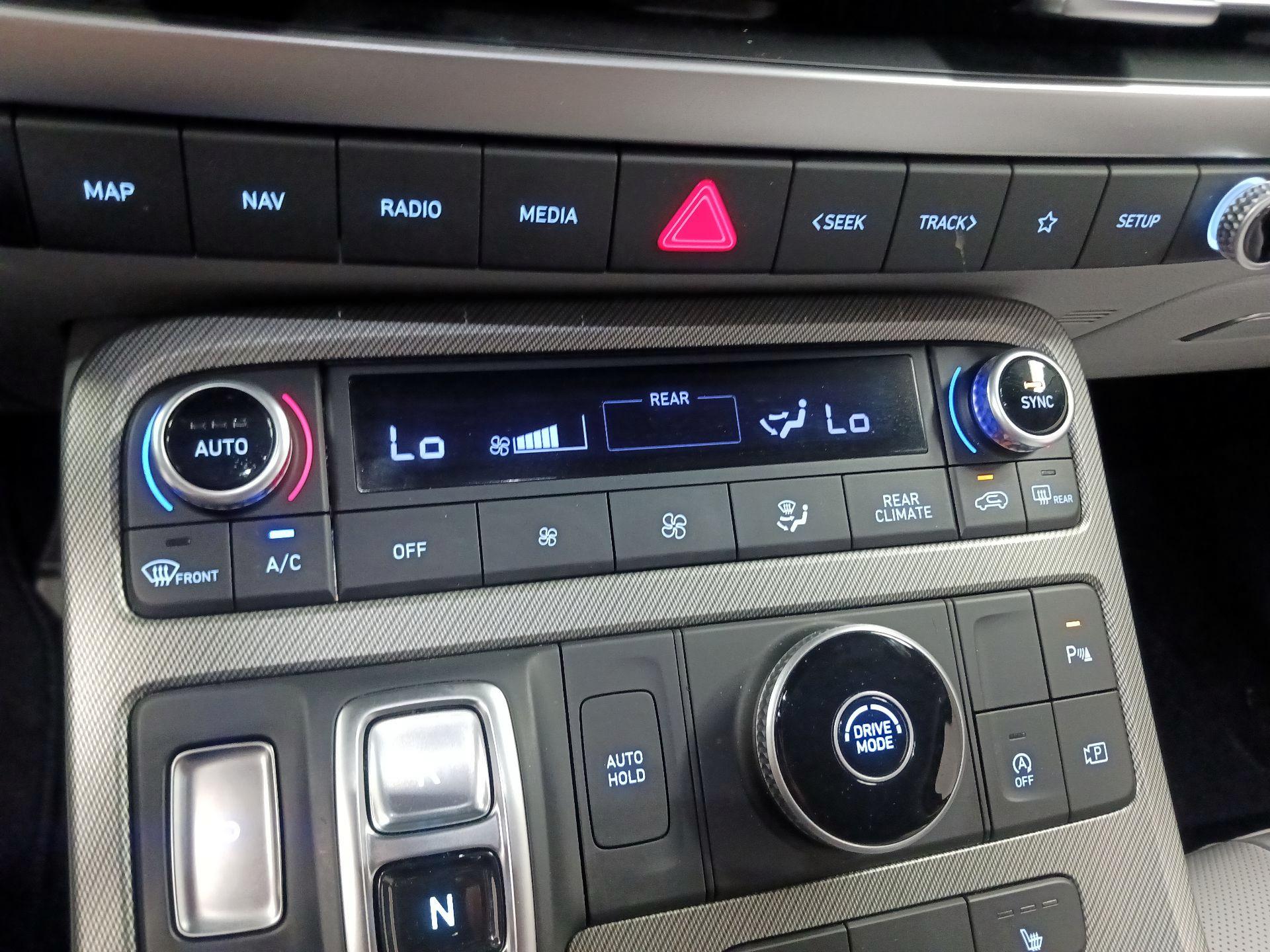 Thumbnail: 2025 Hyundai Palisade - 16