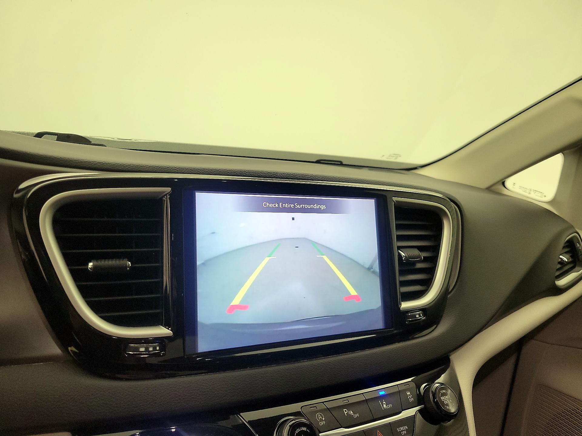 Thumbnail: 2023 Chrysler Pacifica - 14