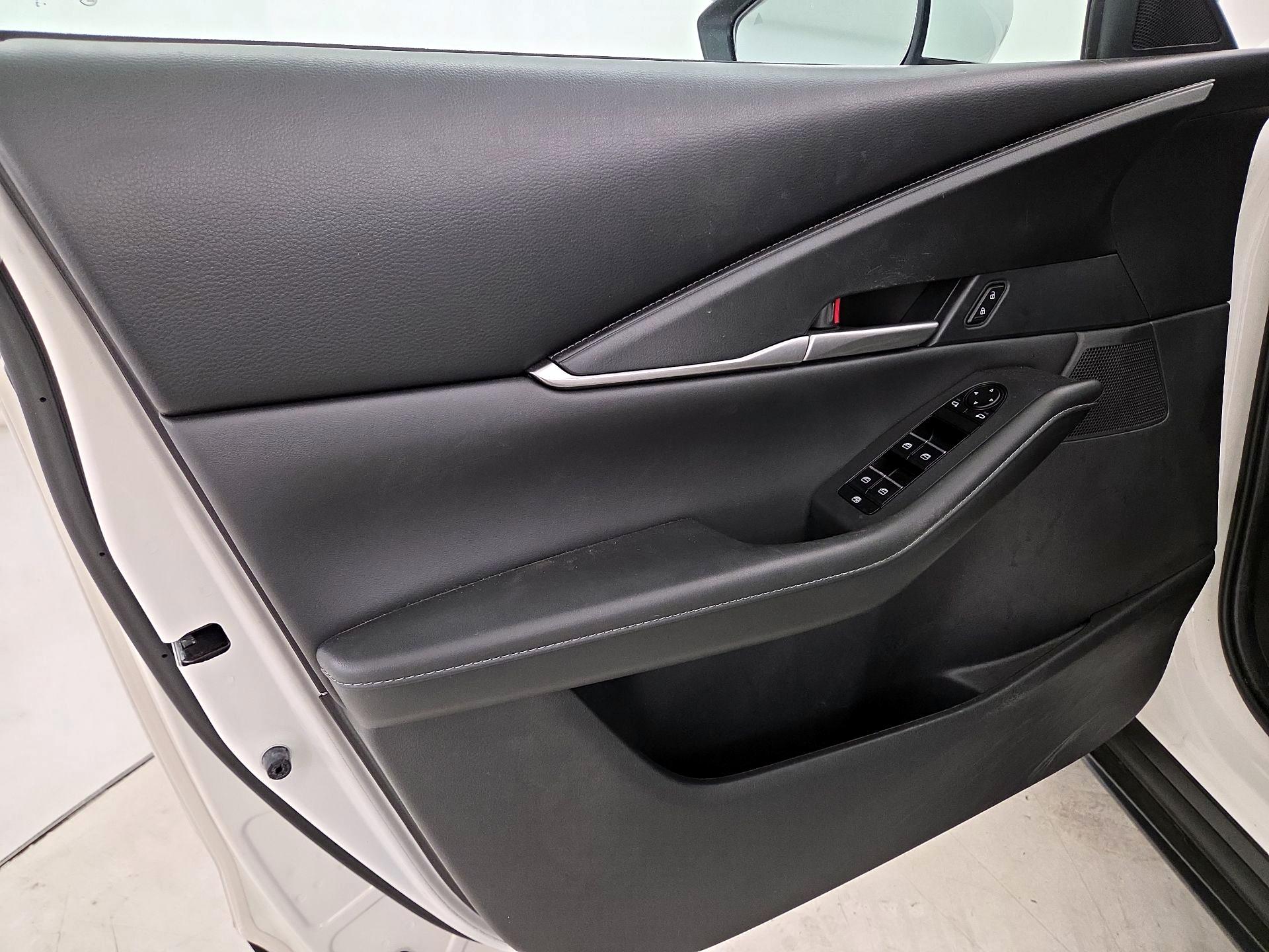 Thumbnail: 2023 Mazda CX-30 - 12