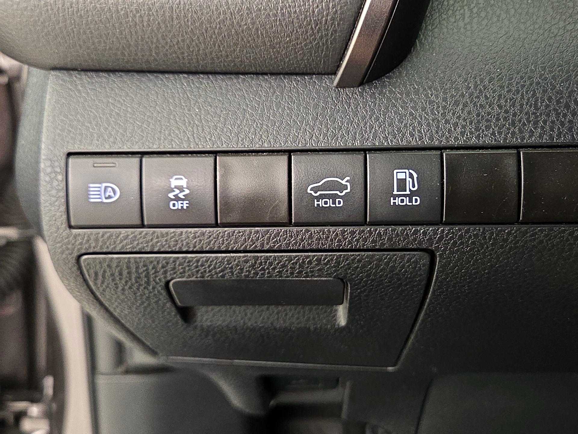 Thumbnail: 2024 Toyota Camry - 13