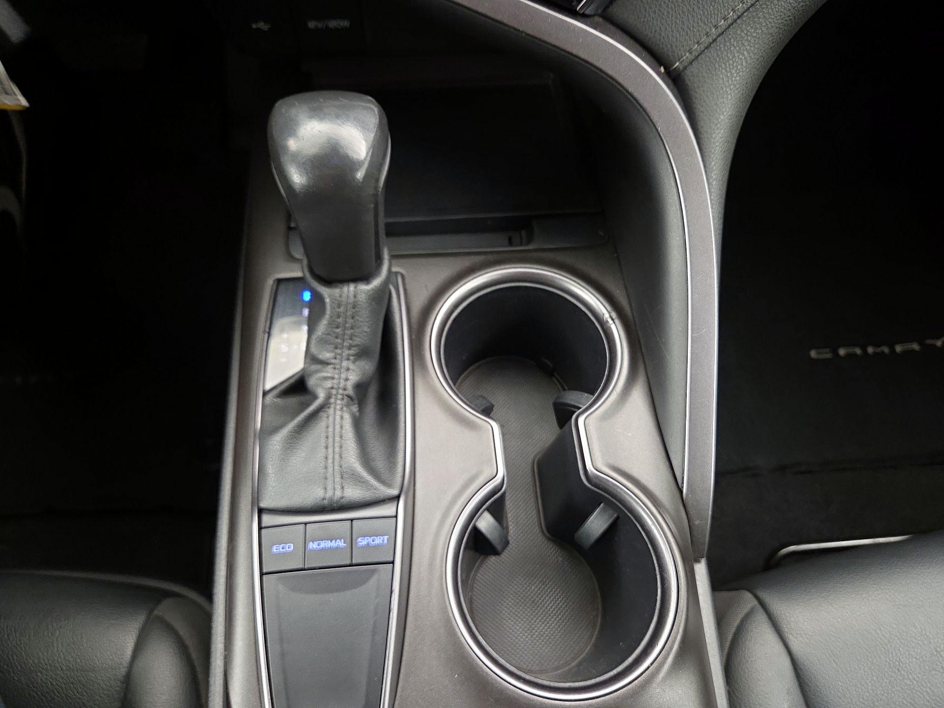 Thumbnail: 2024 Toyota Camry - 17