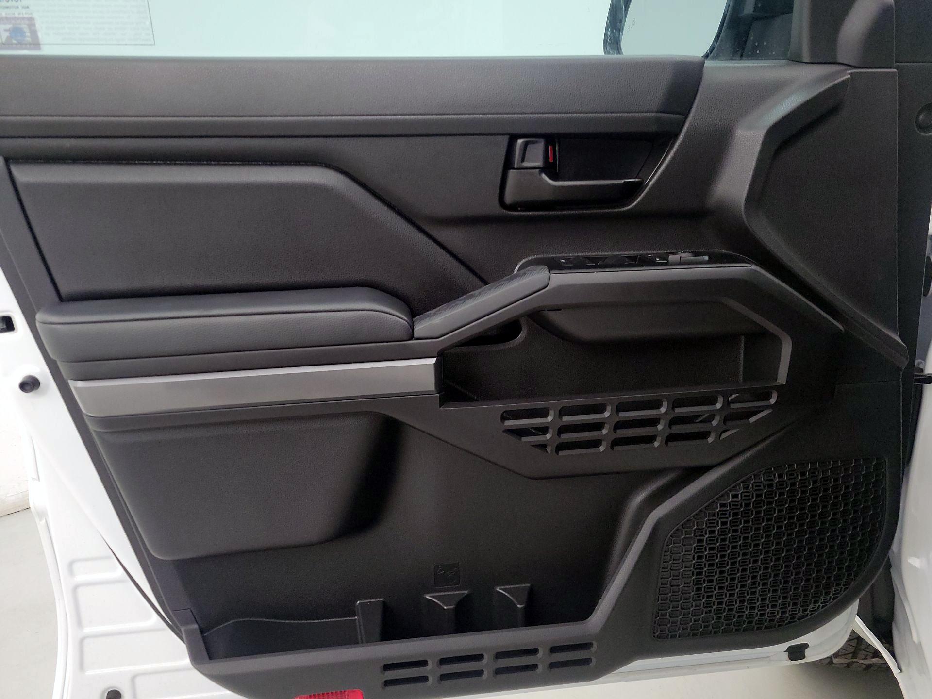 Thumbnail: 2025 Toyota Tacoma - 12