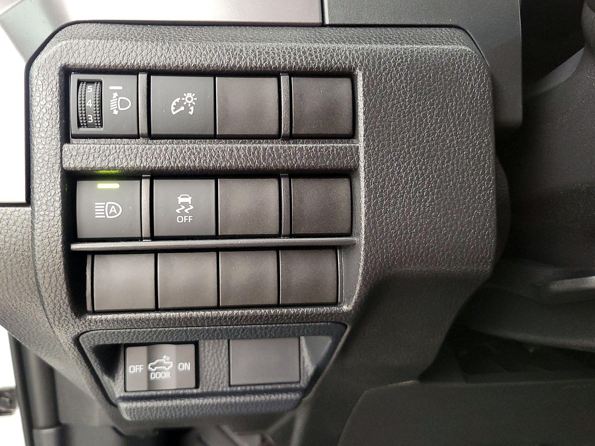 Thumbnail: 2025 Toyota Tacoma - 13