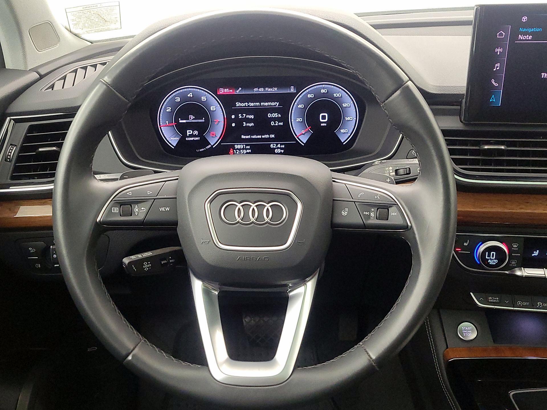 Thumbnail: 2023 Audi Q5 - 10