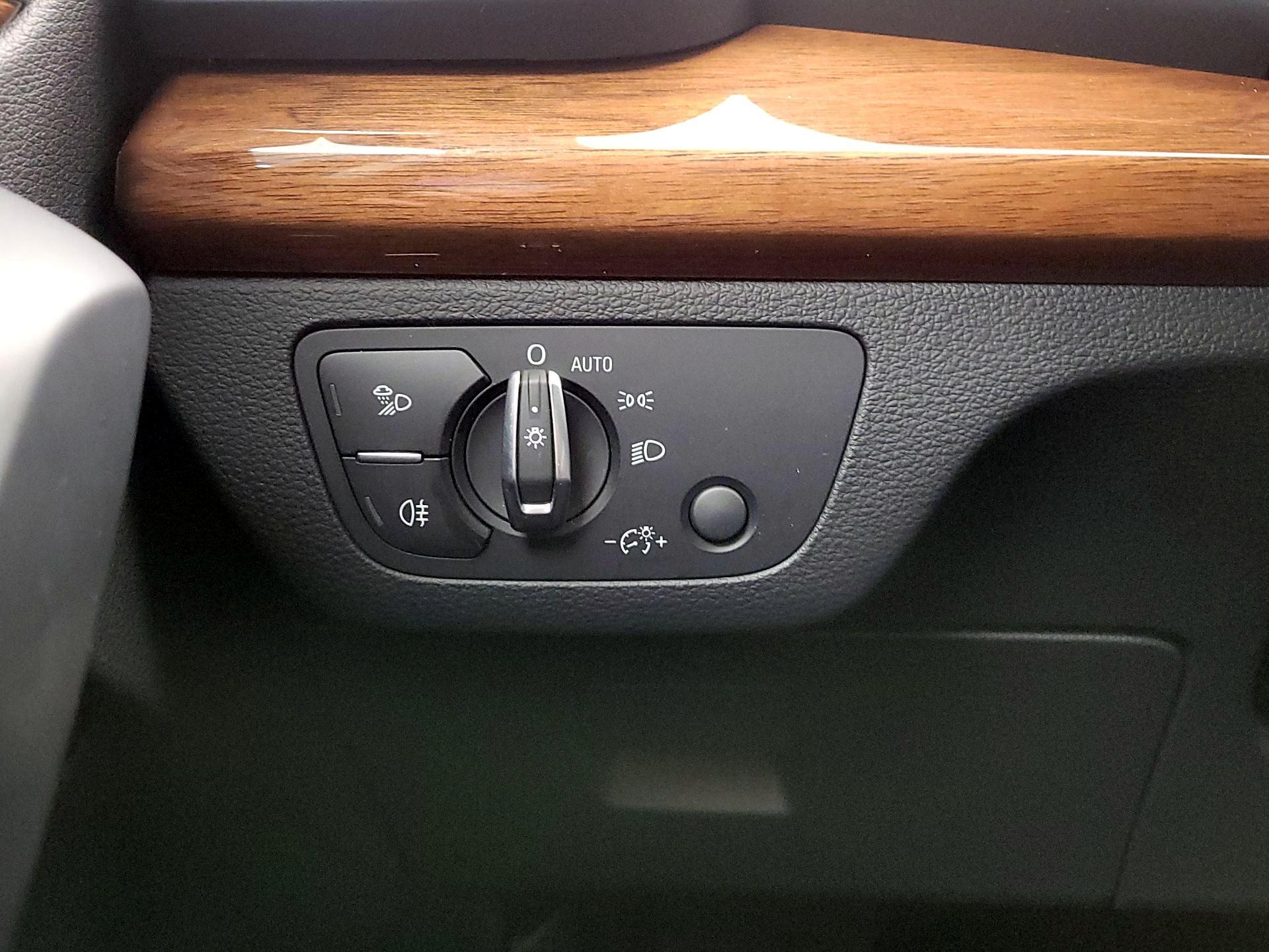 Thumbnail: 2023 Audi Q5 - 13