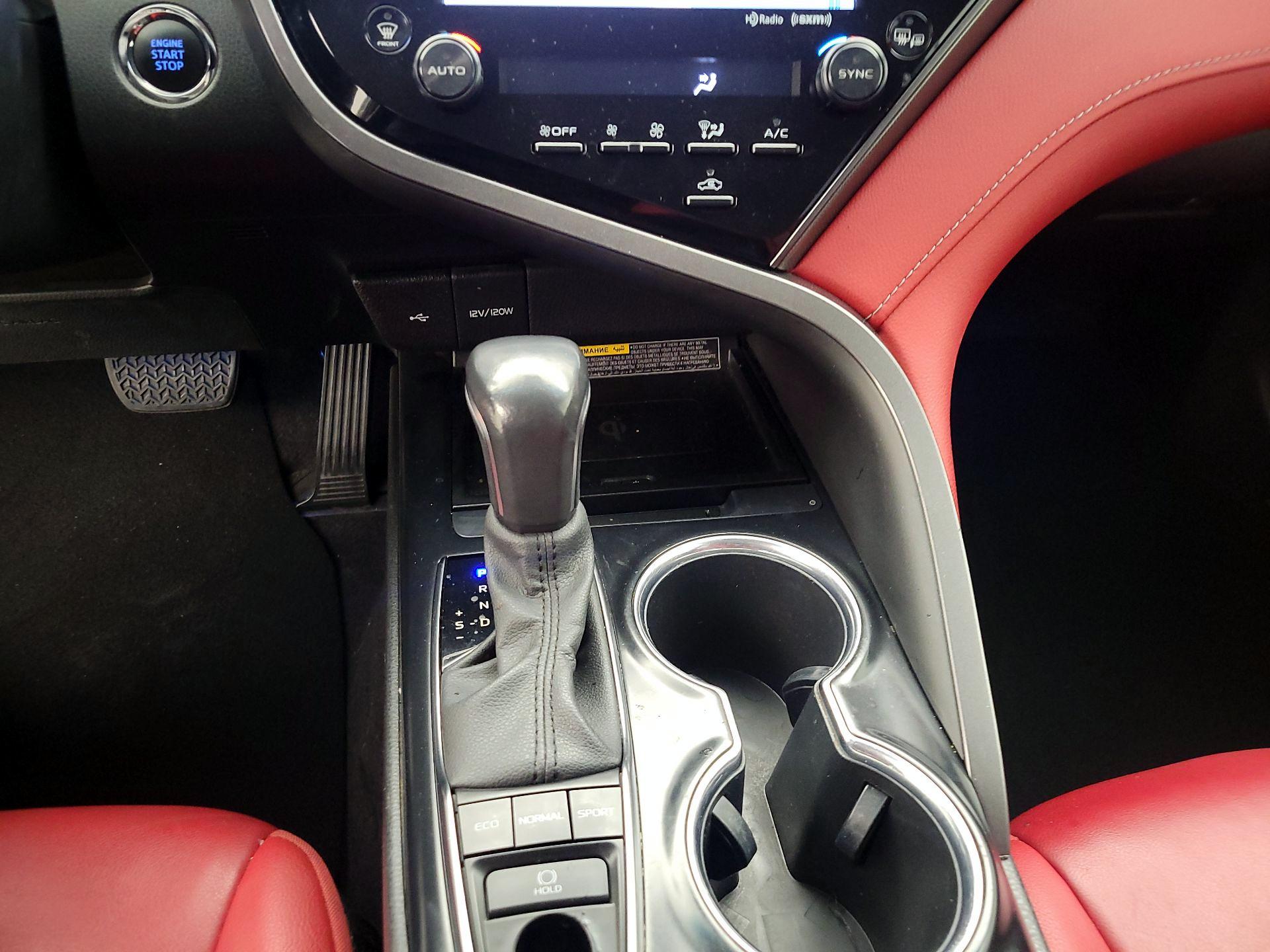 Thumbnail: 2020 Toyota Camry - 17
