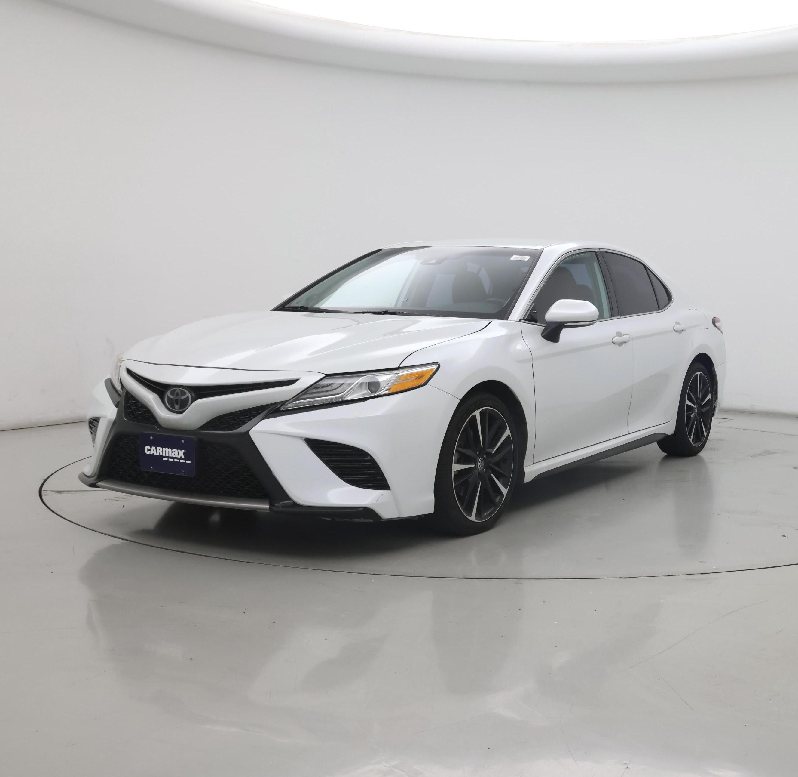 Thumbnail: 2020 Toyota Camry - 4