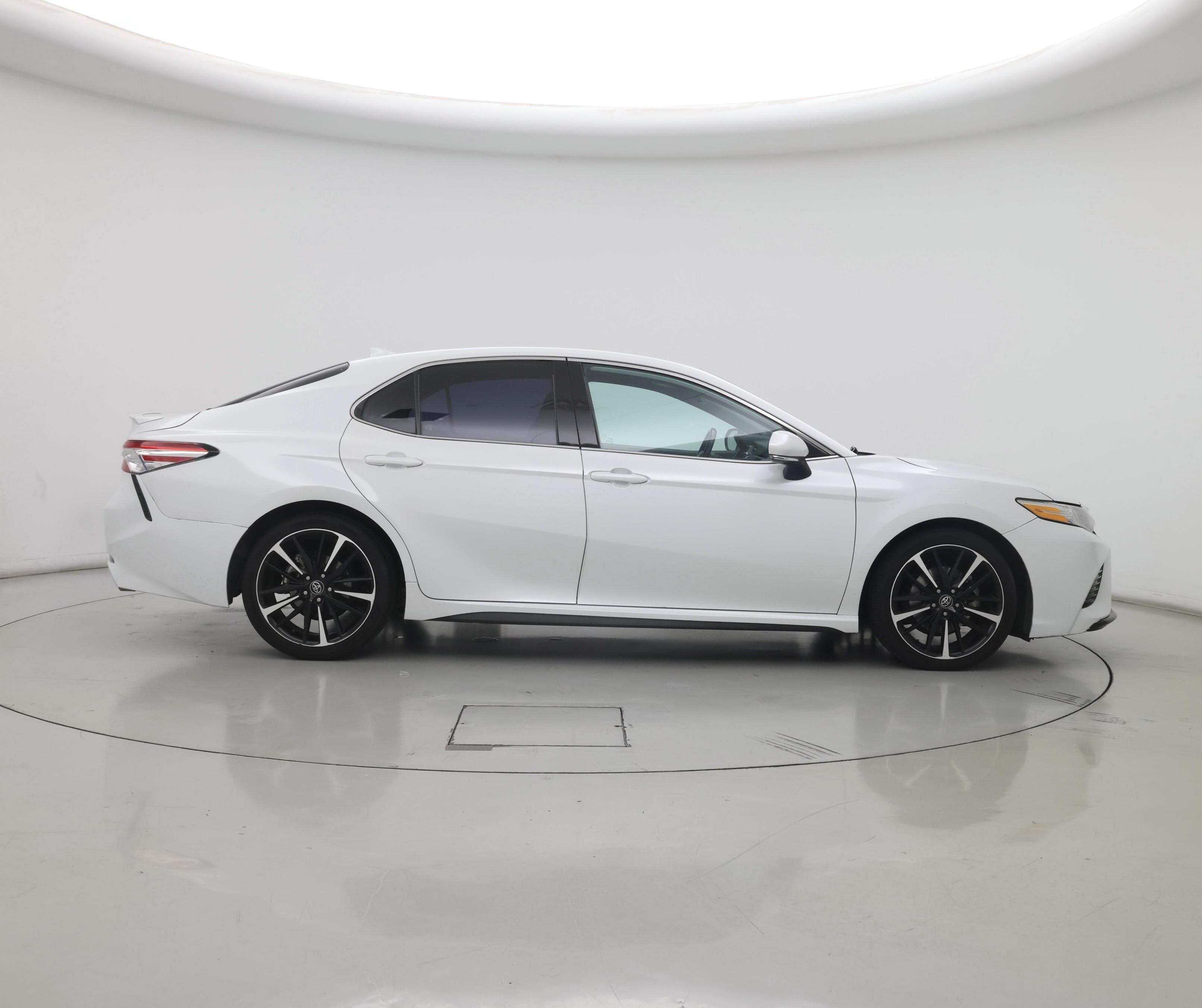 Thumbnail: 2020 Toyota Camry - 7