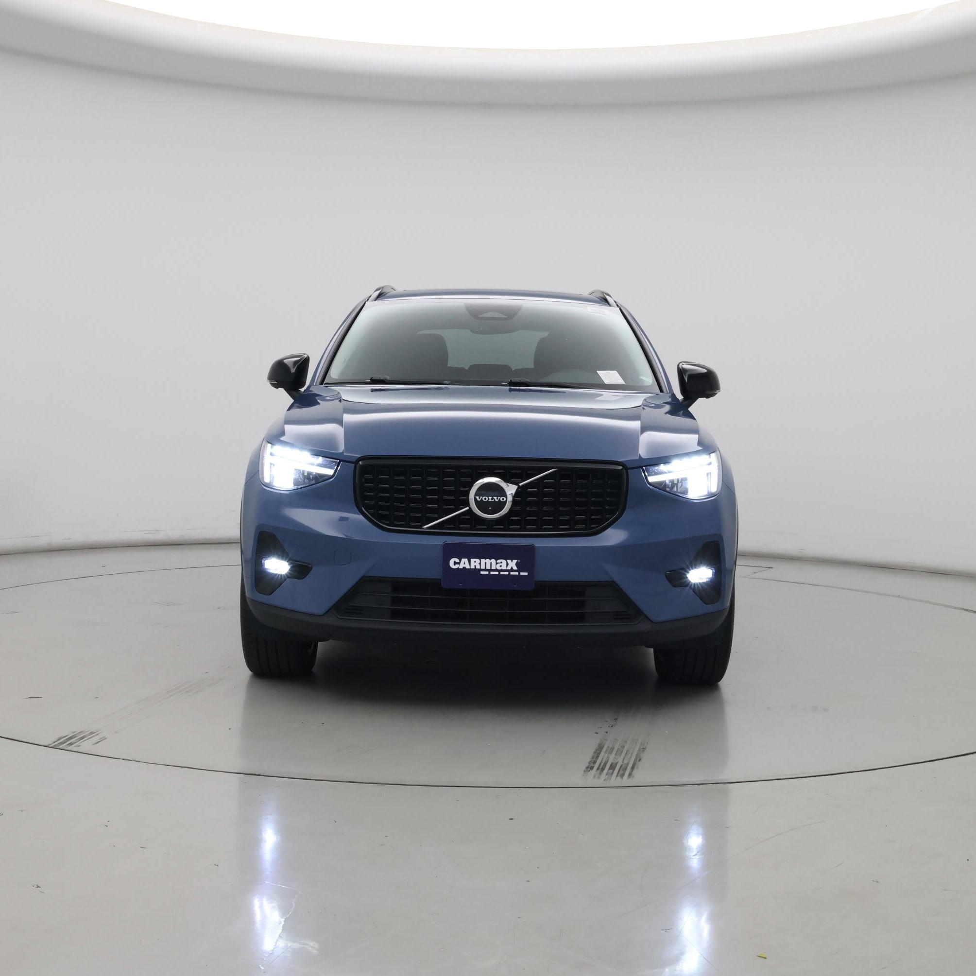 Thumbnail: 2023 Volvo XC40 - 5