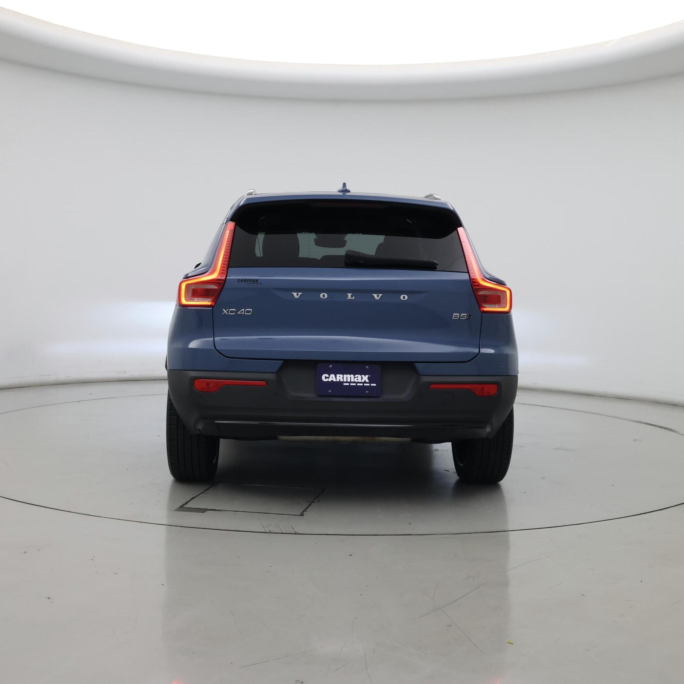 Thumbnail: 2023 Volvo XC40 - 6