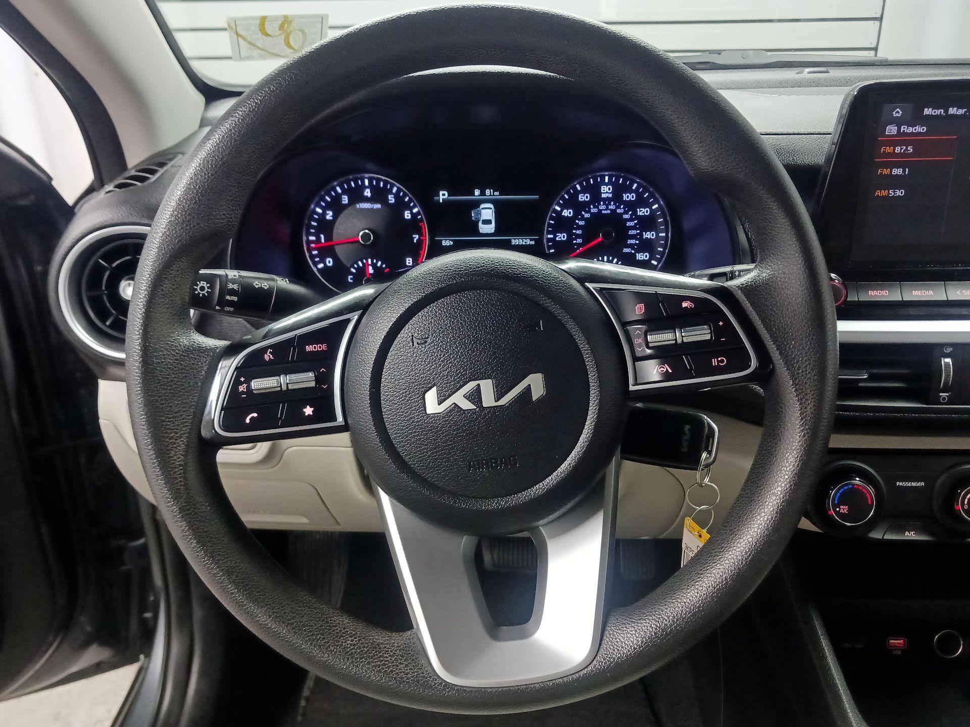 Thumbnail: 2023 Kia Forte - 10