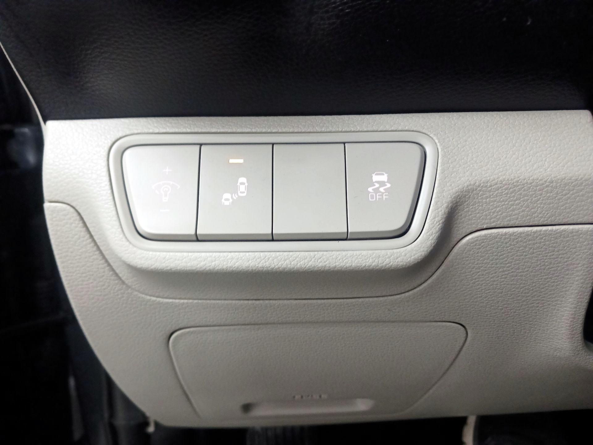 Thumbnail: 2023 Kia Forte - 13