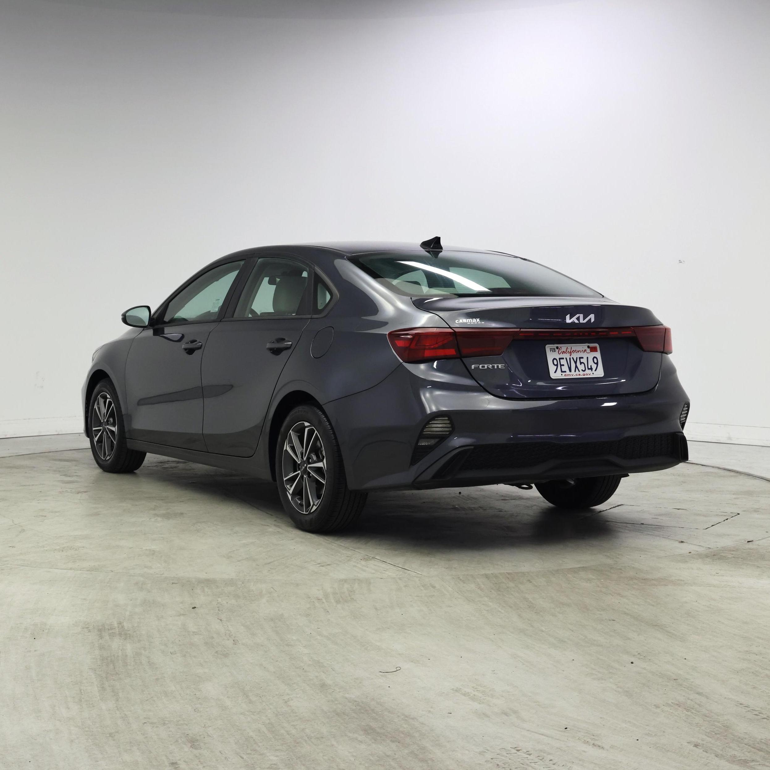 Thumbnail: 2023 Kia Forte - 2