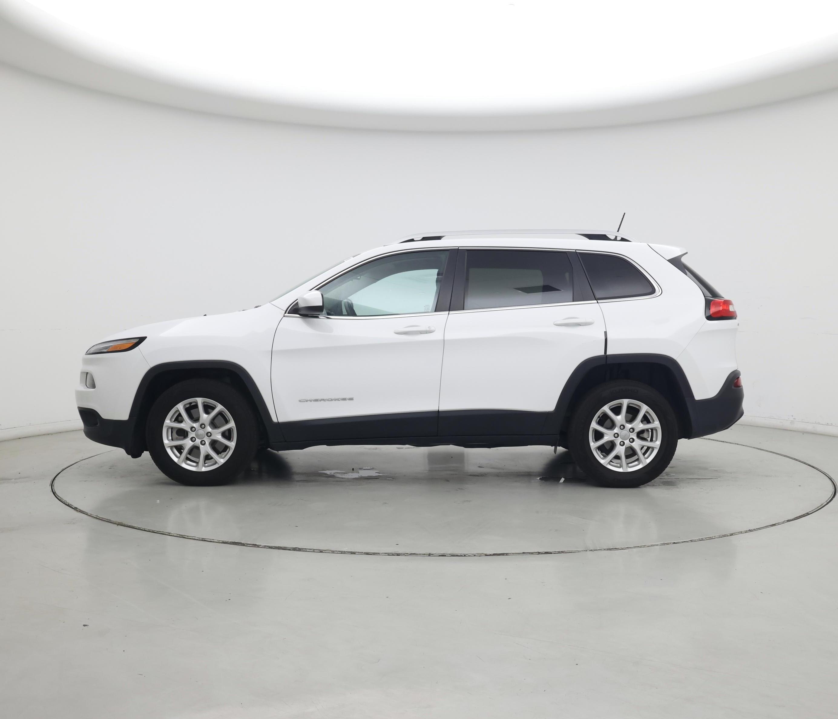 Thumbnail: 2017 Jeep Cherokee - 3