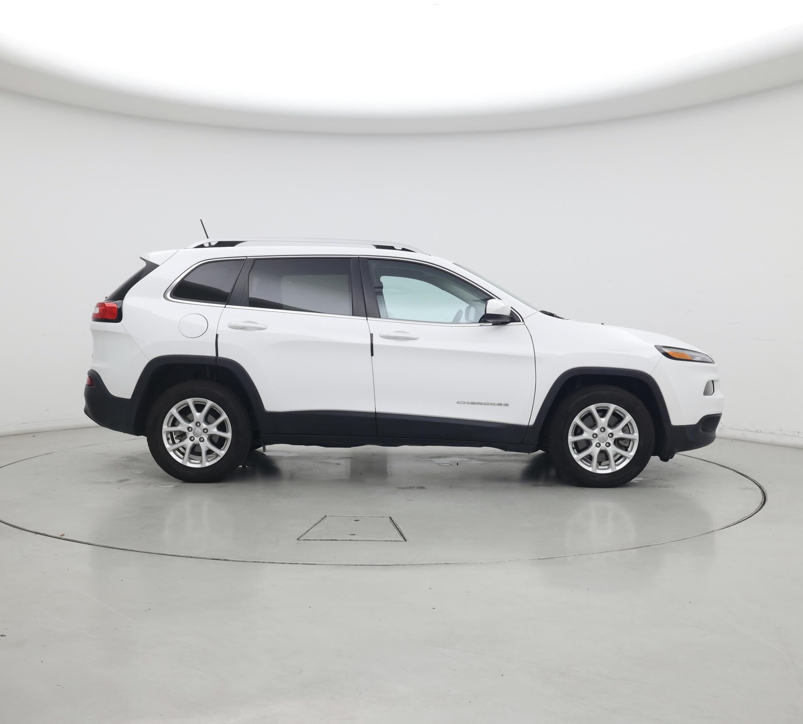 Thumbnail: 2017 Jeep Cherokee - 7