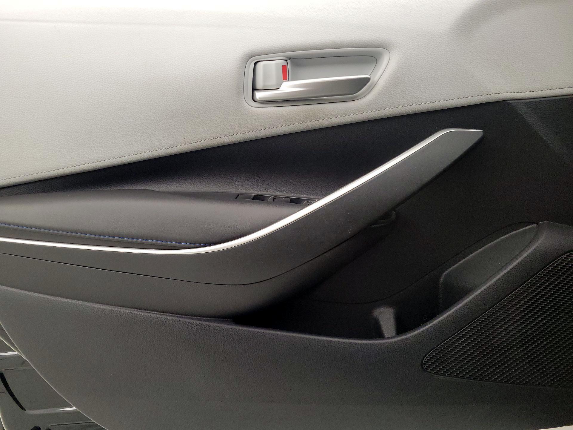 Thumbnail: 2020 Toyota Corolla - 12