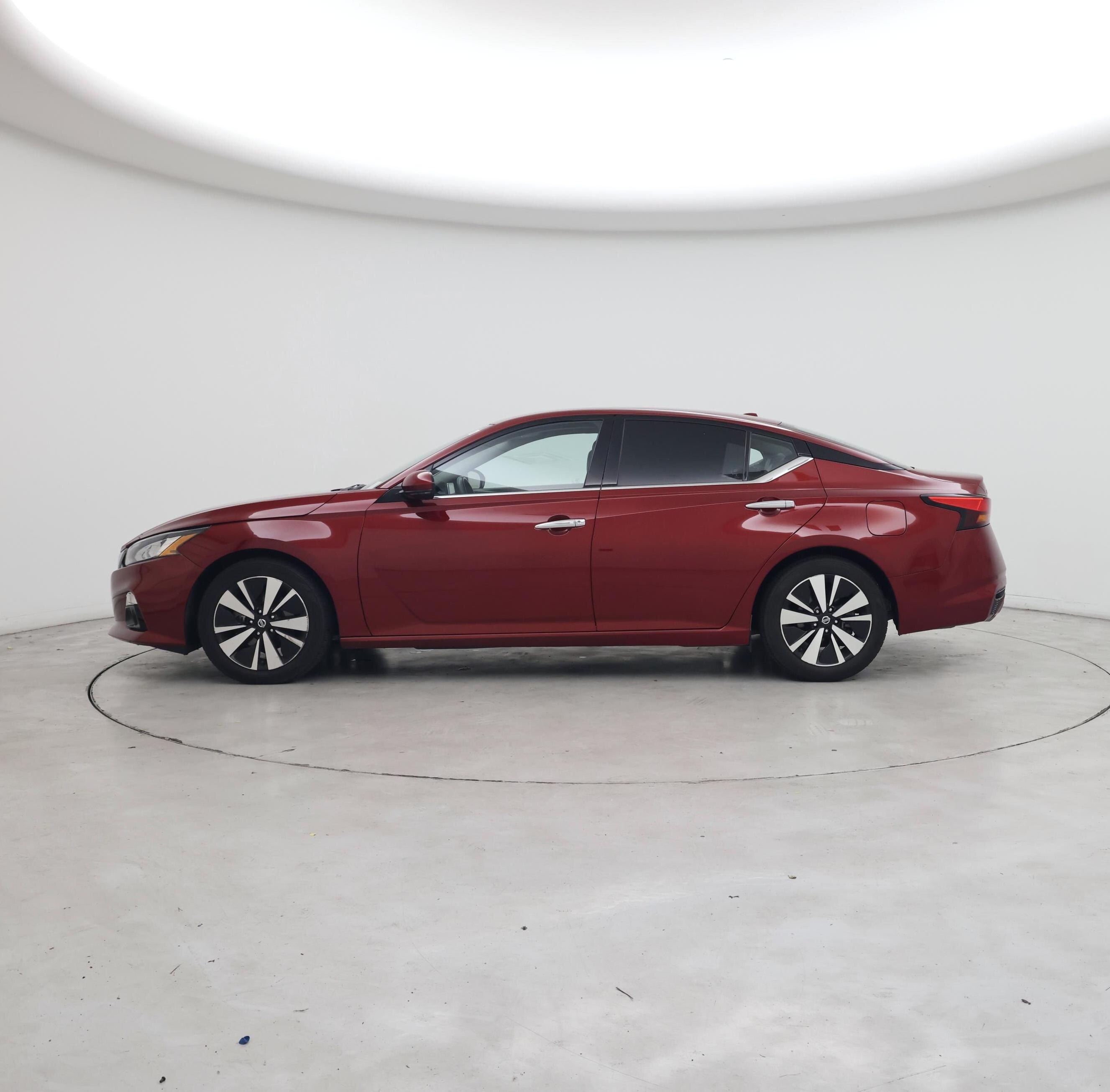 Thumbnail: 2022 Nissan Altima - 3