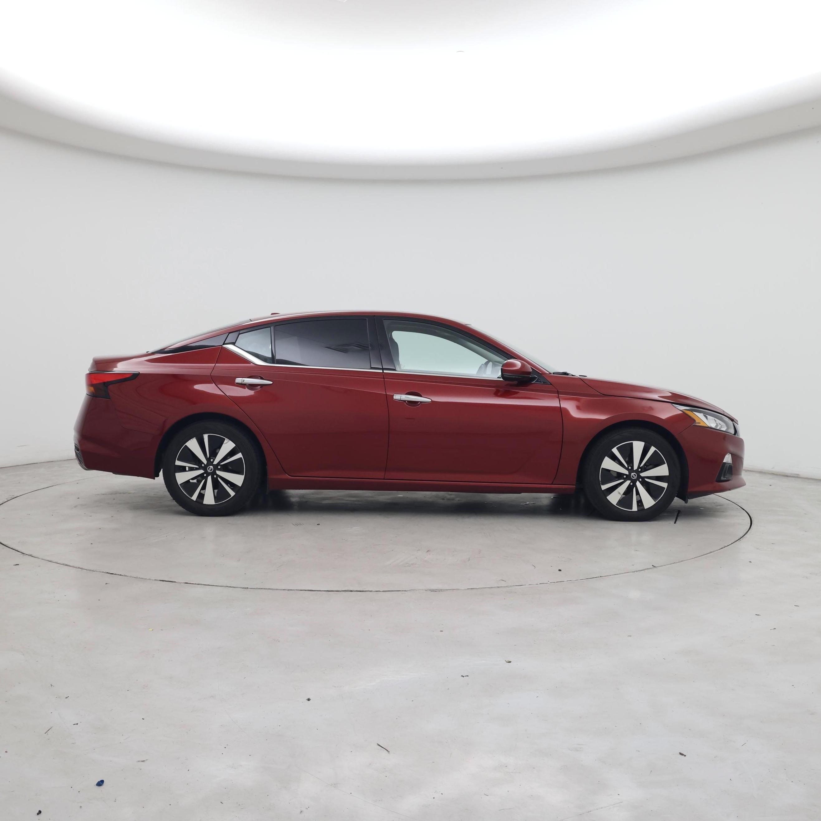Thumbnail: 2022 Nissan Altima - 7