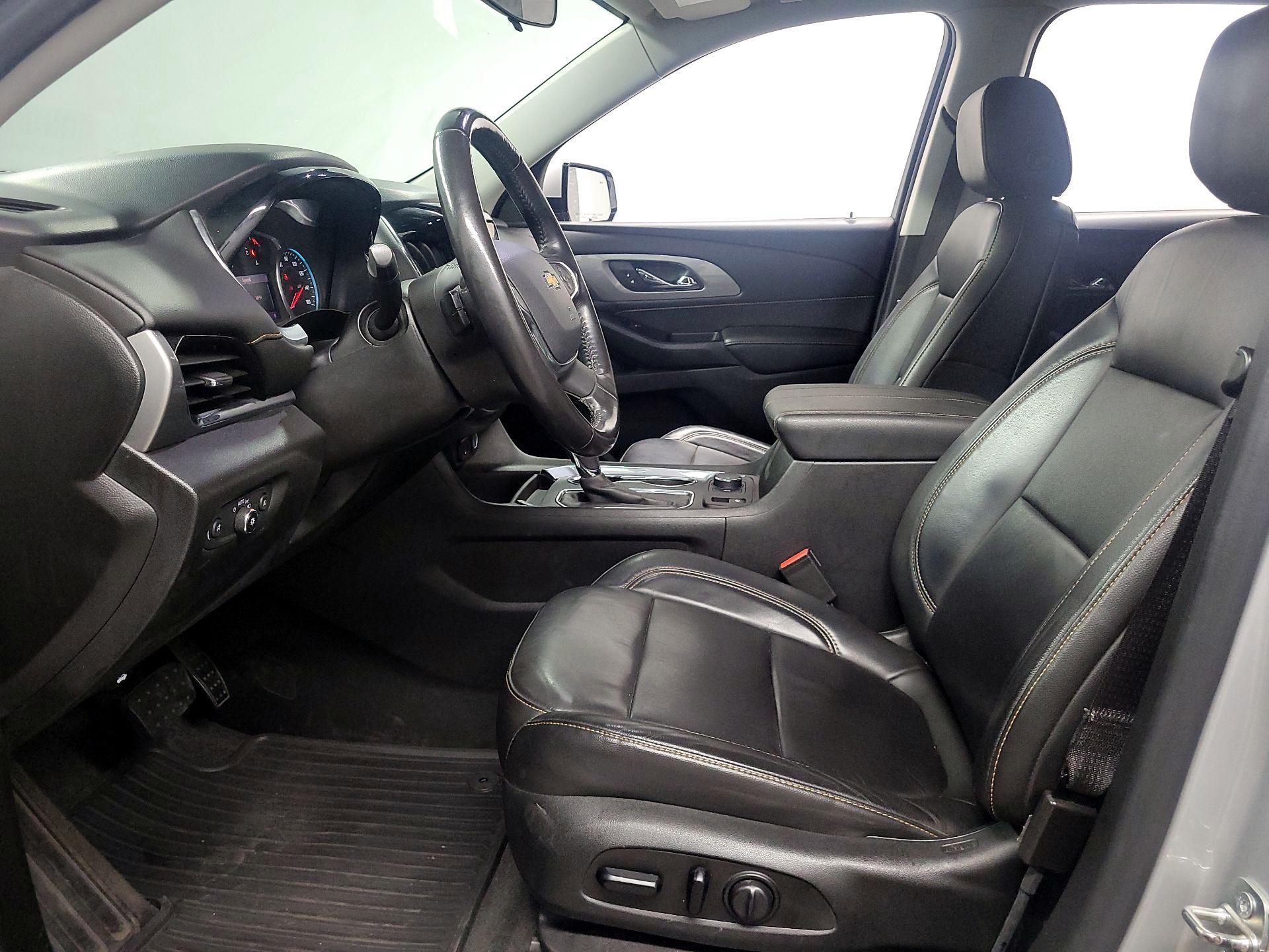 Thumbnail: 2020 Chevrolet Traverse - 11