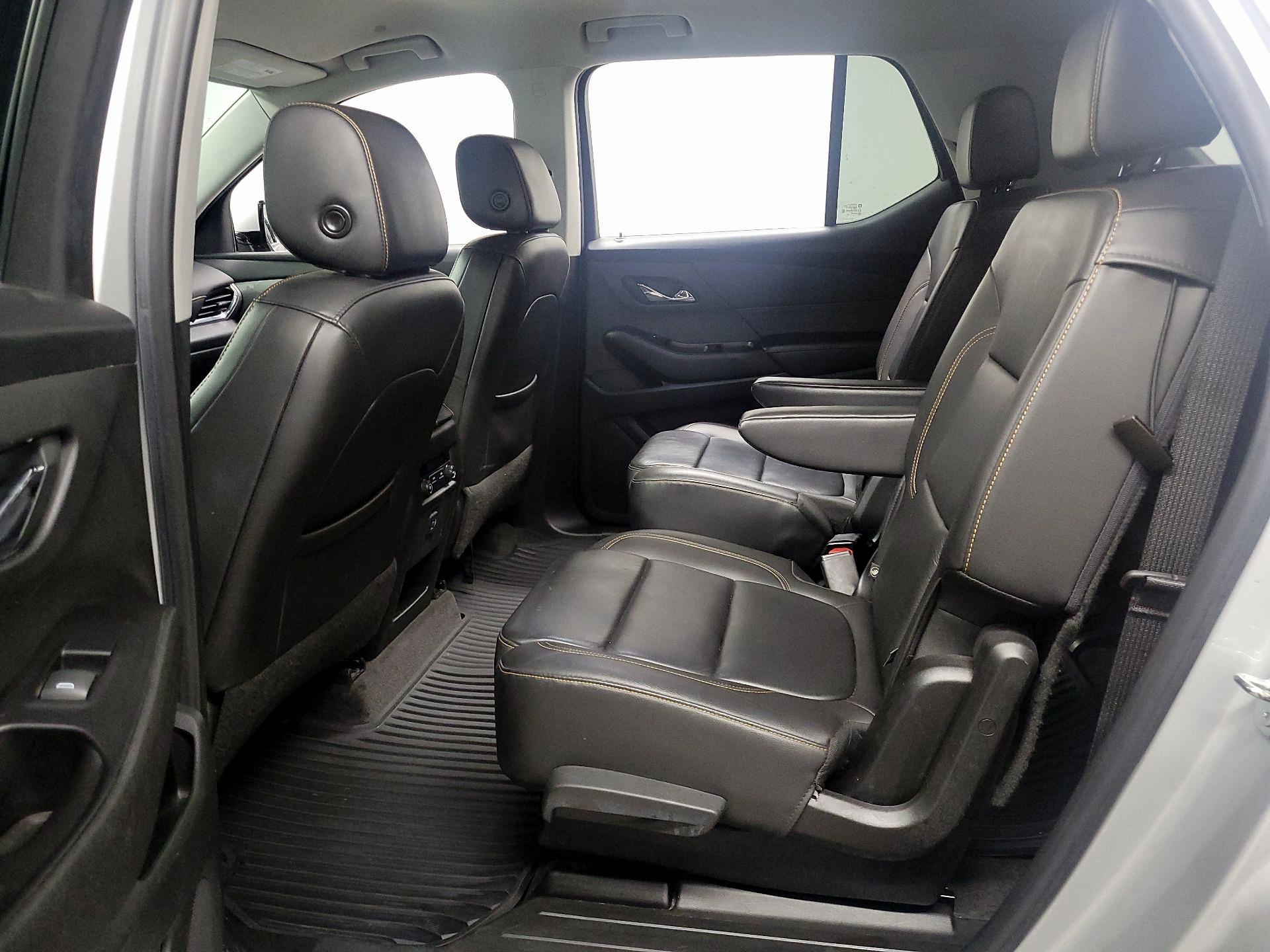 Thumbnail: 2020 Chevrolet Traverse - 17