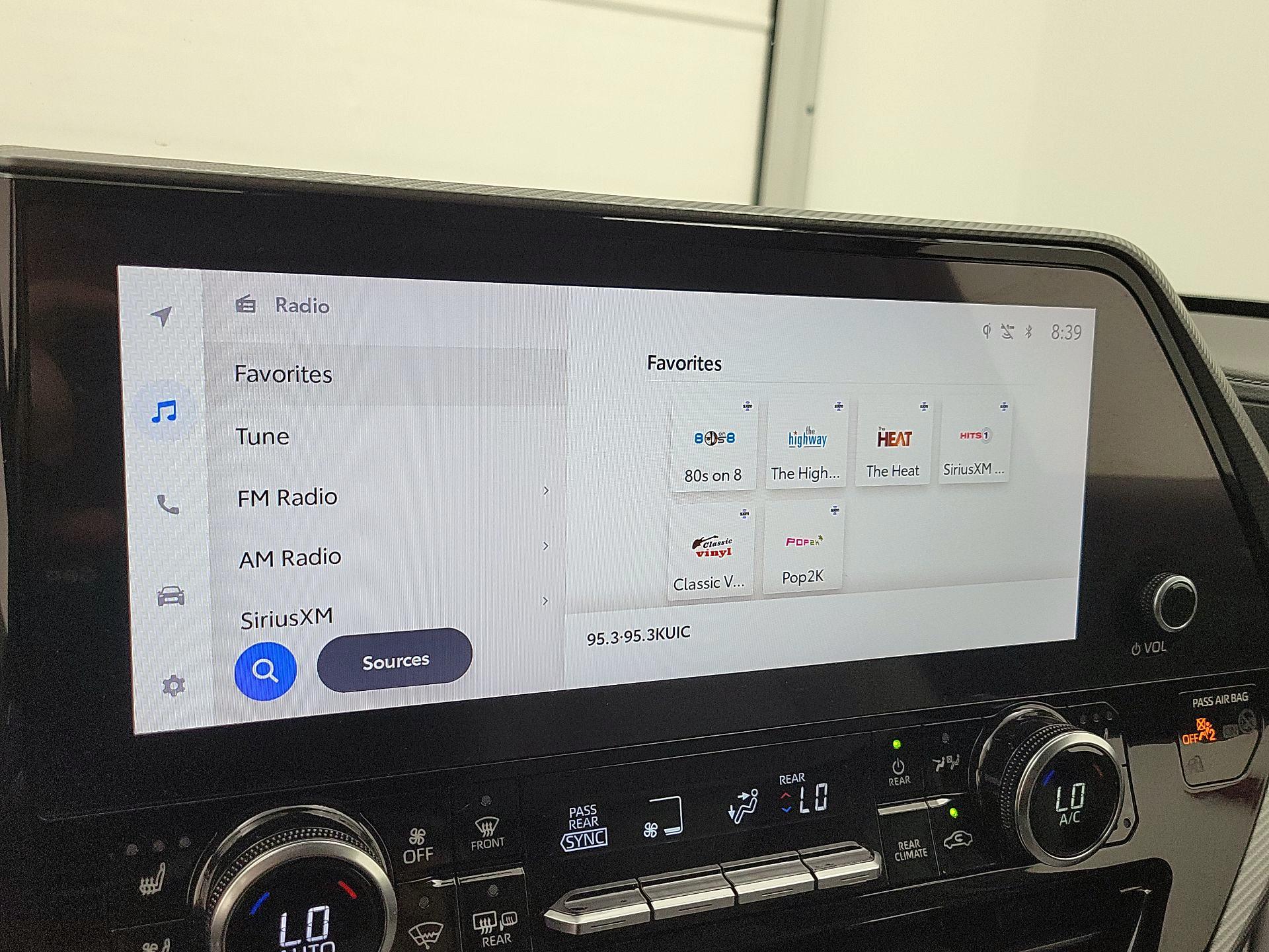 Thumbnail: 2024 Toyota Highlander - 15