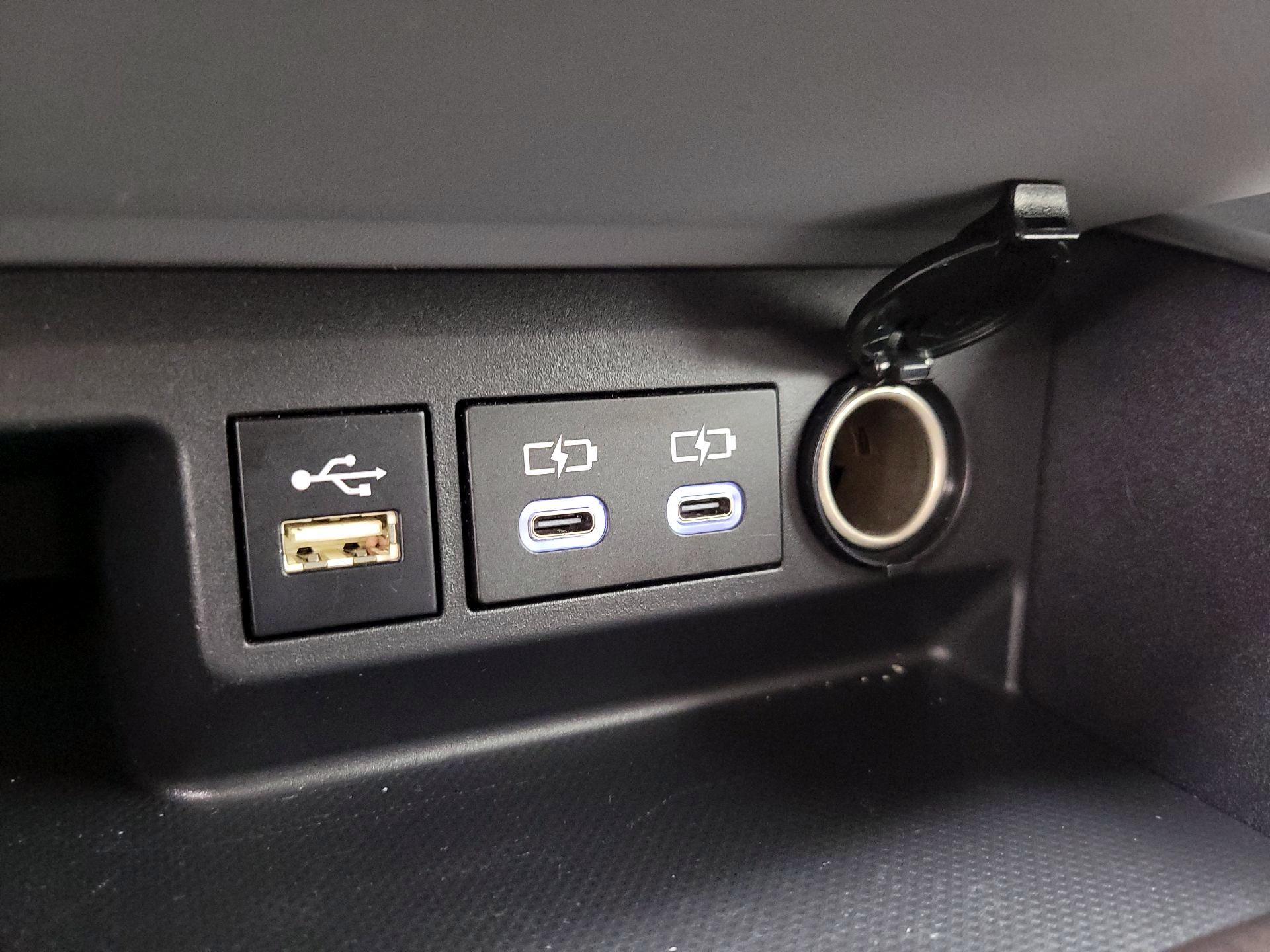 Thumbnail: 2024 Toyota Highlander - 18