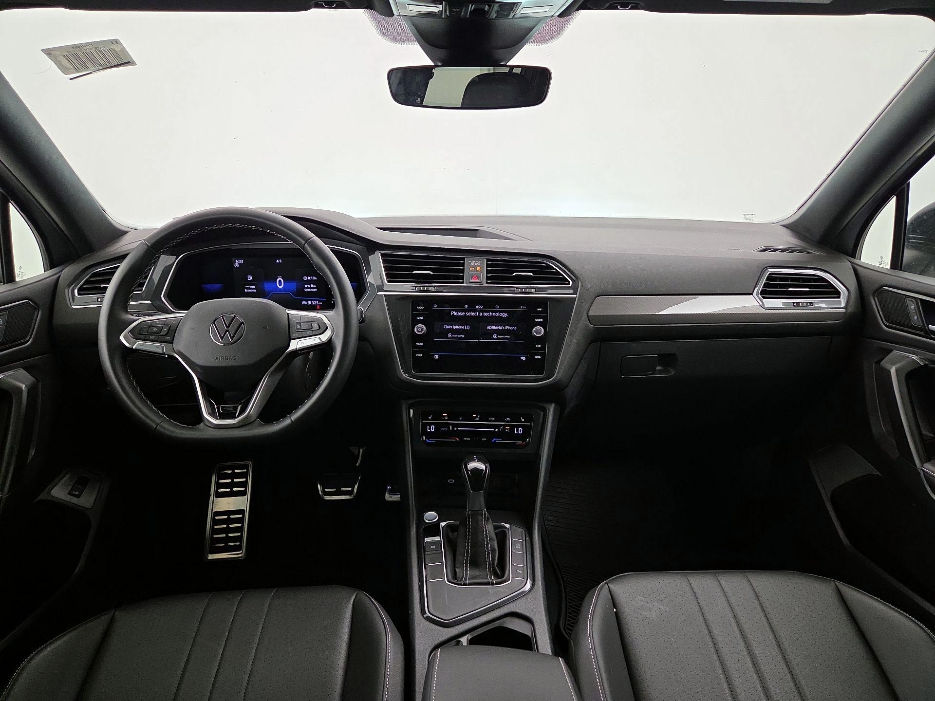 Thumbnail: 2023 Volkswagen Tiguan - 9