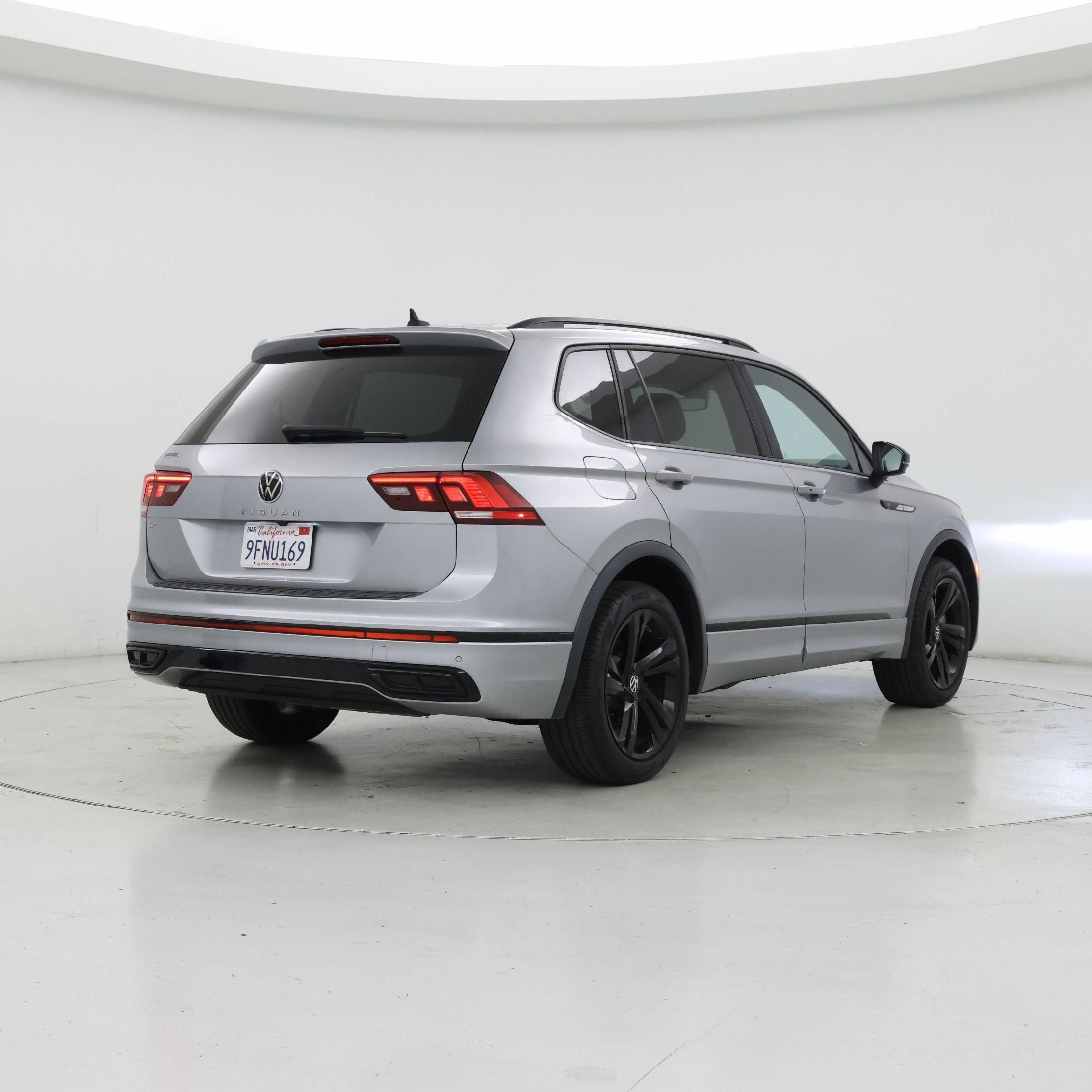Thumbnail: 2023 Volkswagen Tiguan - 8