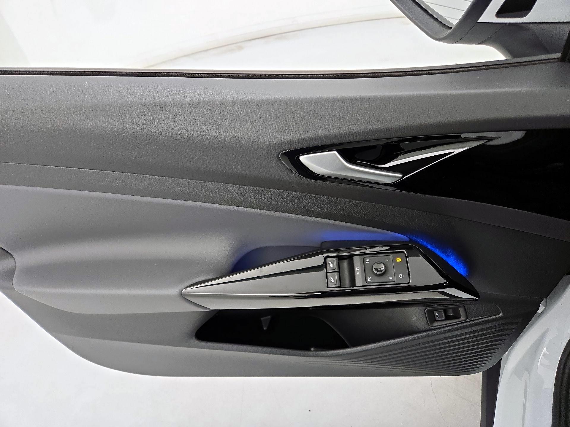 Thumbnail: 2022 Volkswagen ID.4 - 12