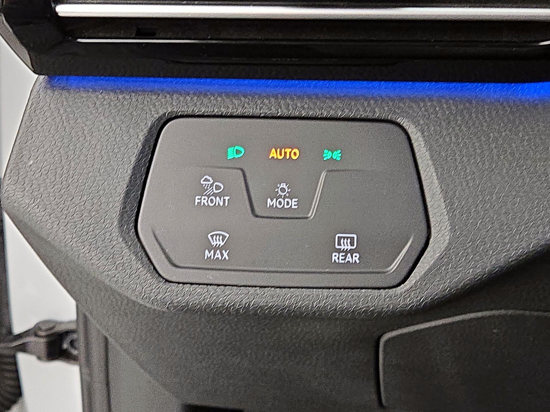 Thumbnail: 2022 Volkswagen ID.4 - 13