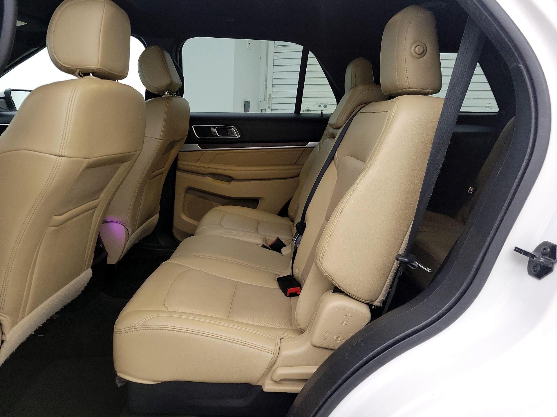 Thumbnail: 2016 Ford Explorer - 19