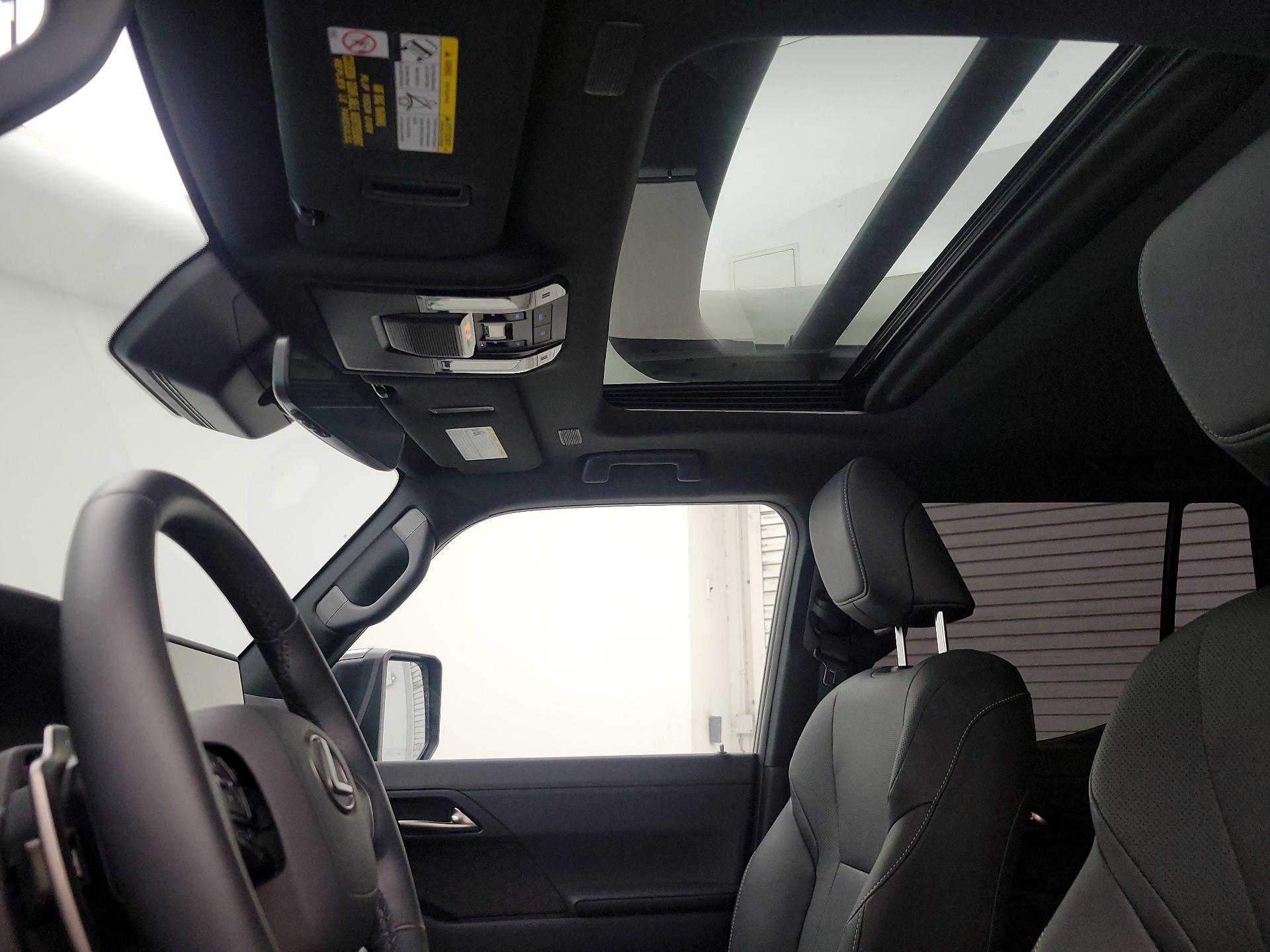 Thumbnail: 2025 Lexus GX - 19