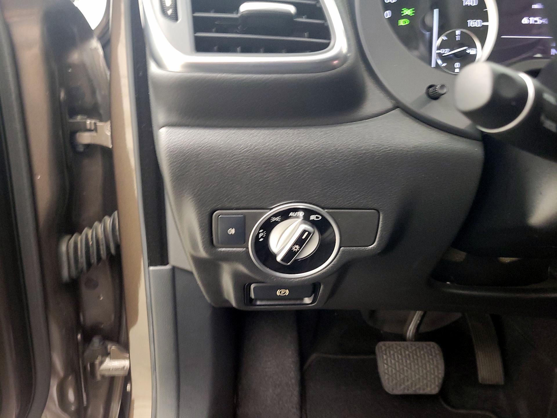 Thumbnail: 2018 INFINITI QX30 - 13