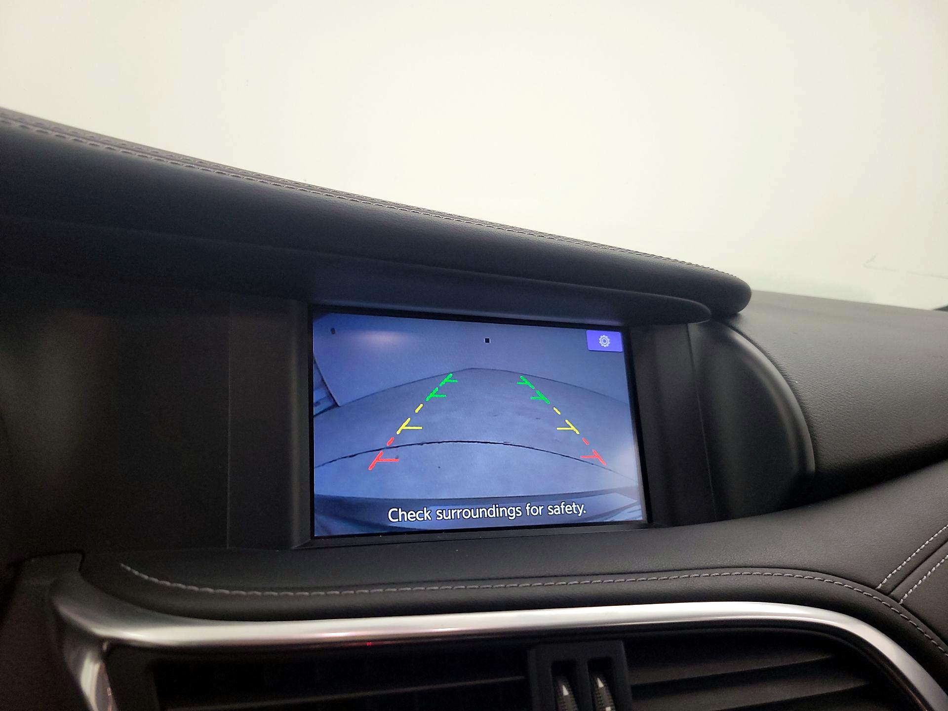 Thumbnail: 2018 INFINITI QX30 - 14