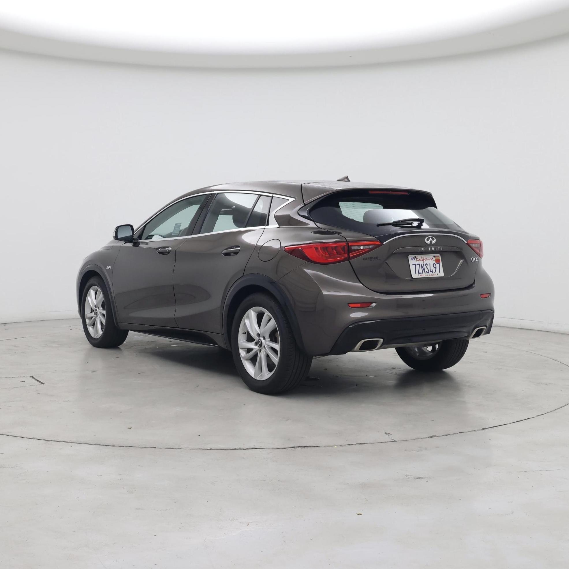 Thumbnail: 2018 INFINITI QX30 - 2