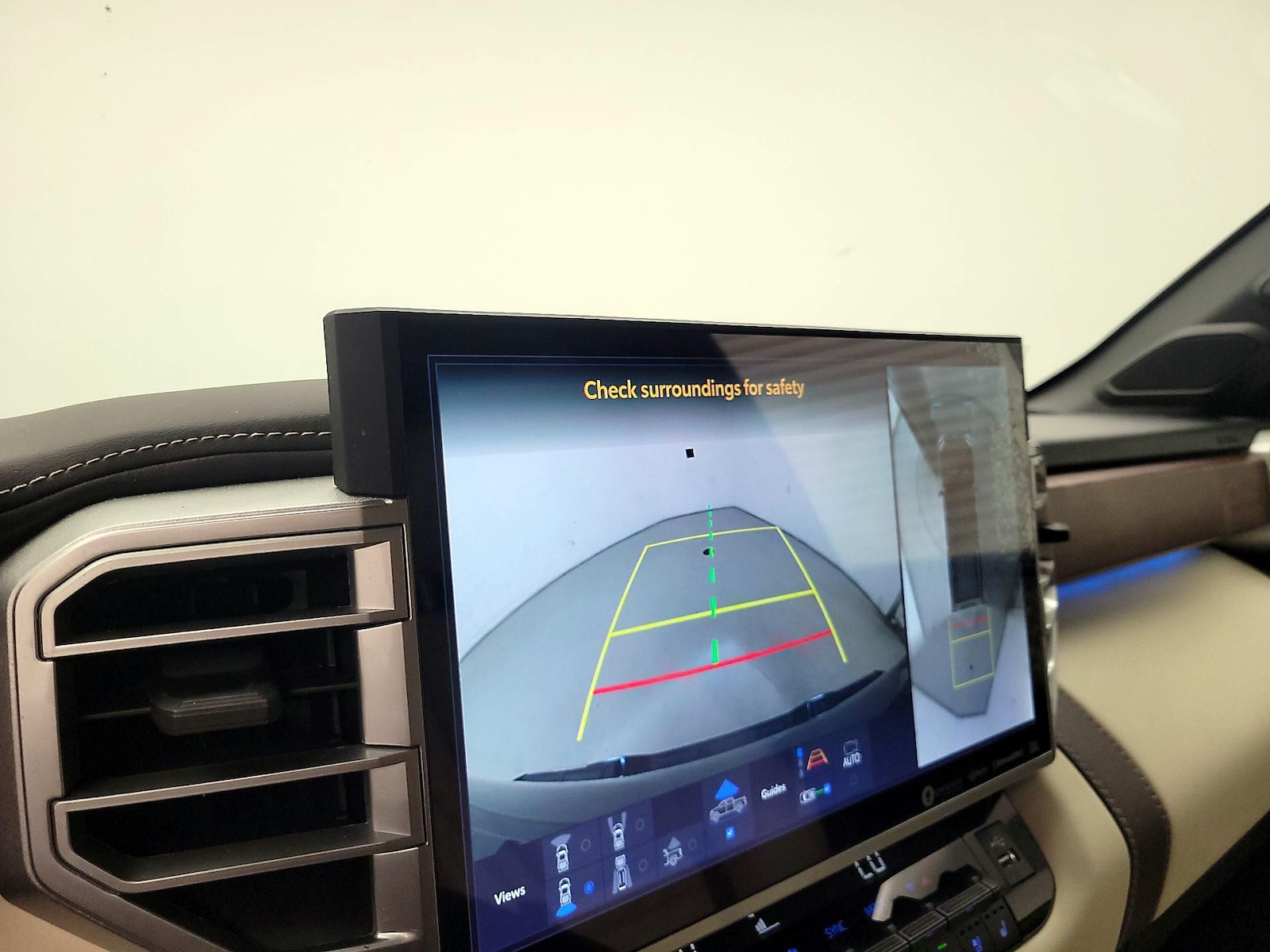 2023 Toyota Tundra 1794 Edition - Photo 15